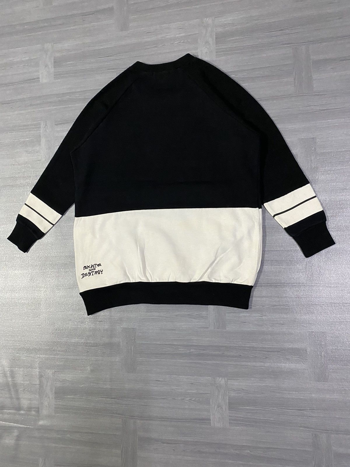 Thrasher Jouetie X Thrasher Sweatshirt Size US L / EU 52-54 / 3 - 15 Thumbnail