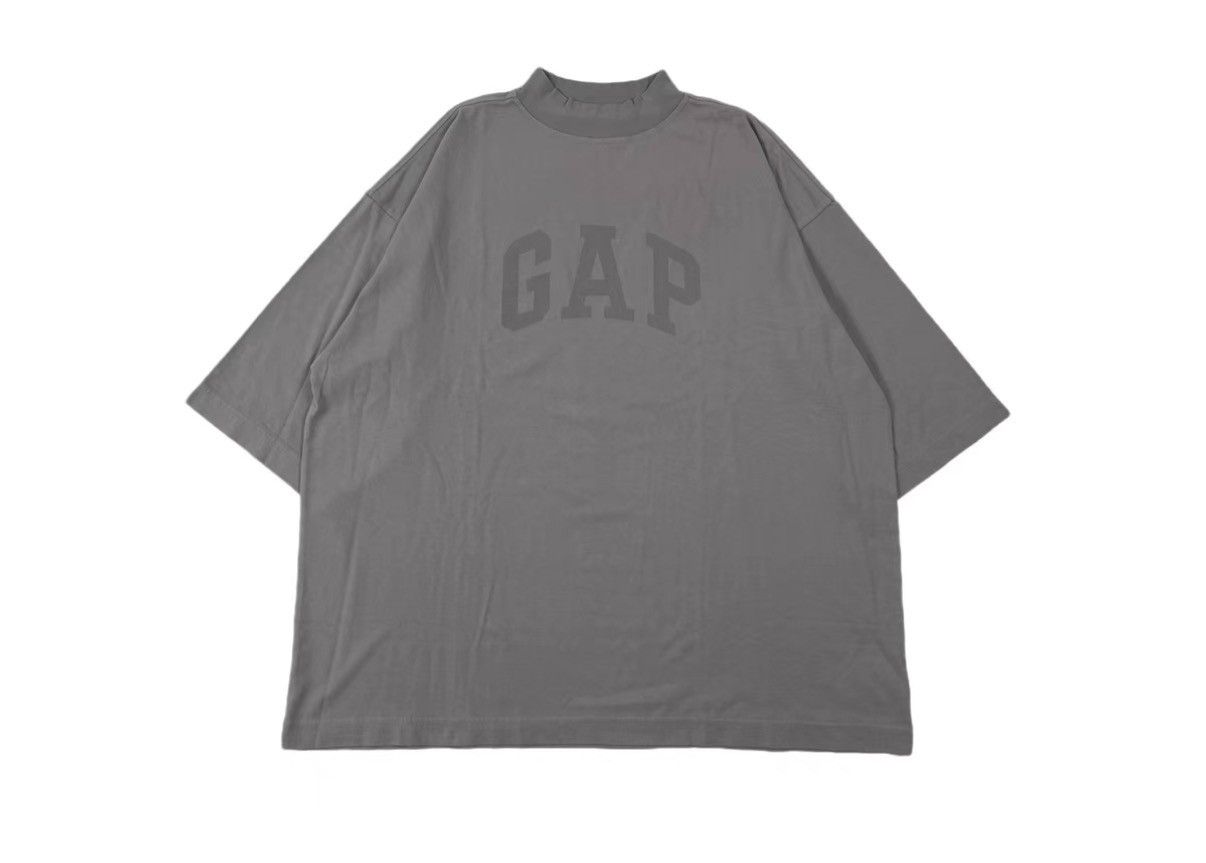 Yeezy Yeezy x Gap x Balenciaga 3/4 Sleeve Tee J31 Size US S / EU 44-46 / 1 - 1 Thumbnail