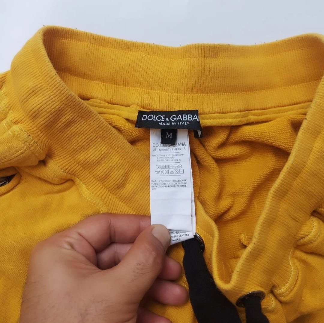 Dolce & Gabbana Dolce & Gabbana Yellow Logo Sweat Shorts Size US 30 / EU 46 - 25 Thumbnail