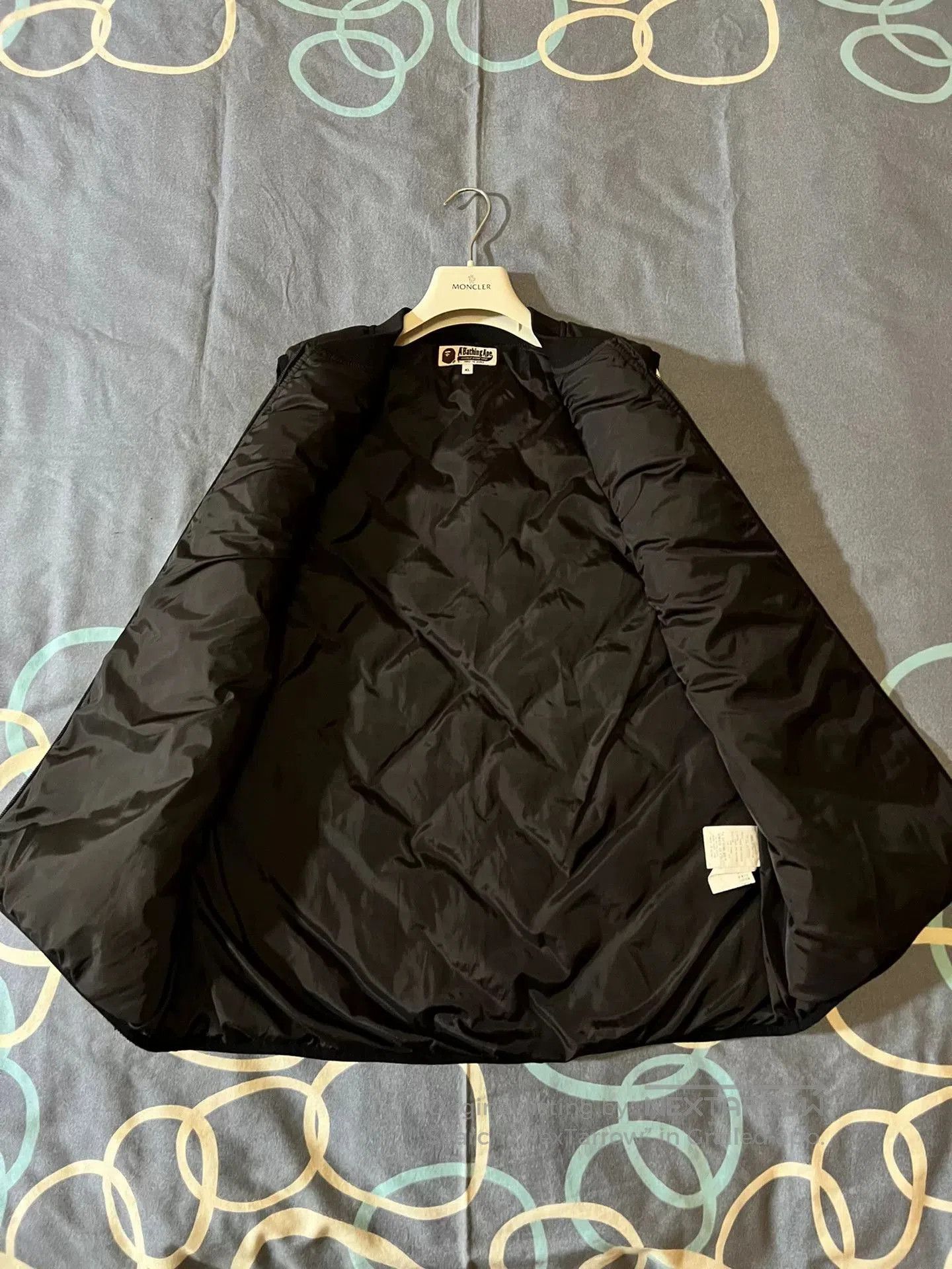 Bape bape black fleece gorilla head down vest. Size US XL / EU 56 / 4 - 5 Thumbnail