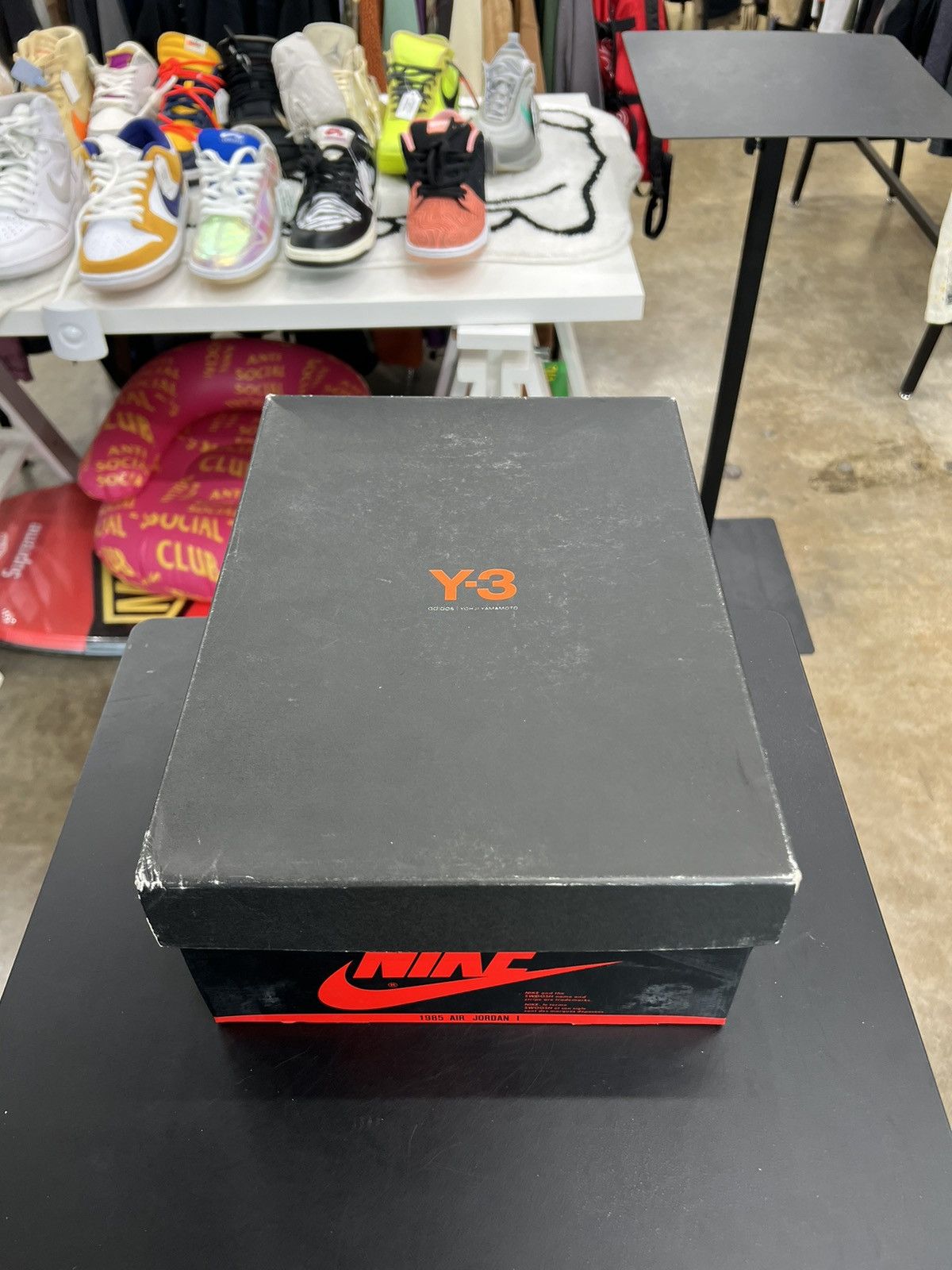 Jordan Brand × Nike Jordan 1 Bred Banned Sz. 8.5 (2016) Size US 8.5 / EU 41-42 - 15 Thumbnail