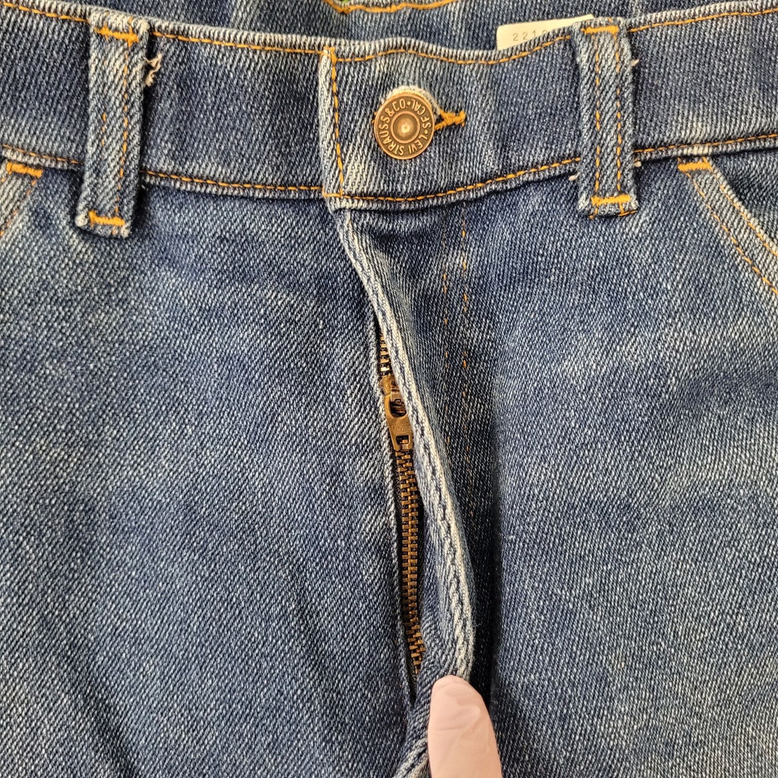 Levi's Vintage LEVIS 547 Ankle Jeans 34x25 Faded Whiskered Blue-Tab Size US 34 / EU 50 - 8 Thumbnail
