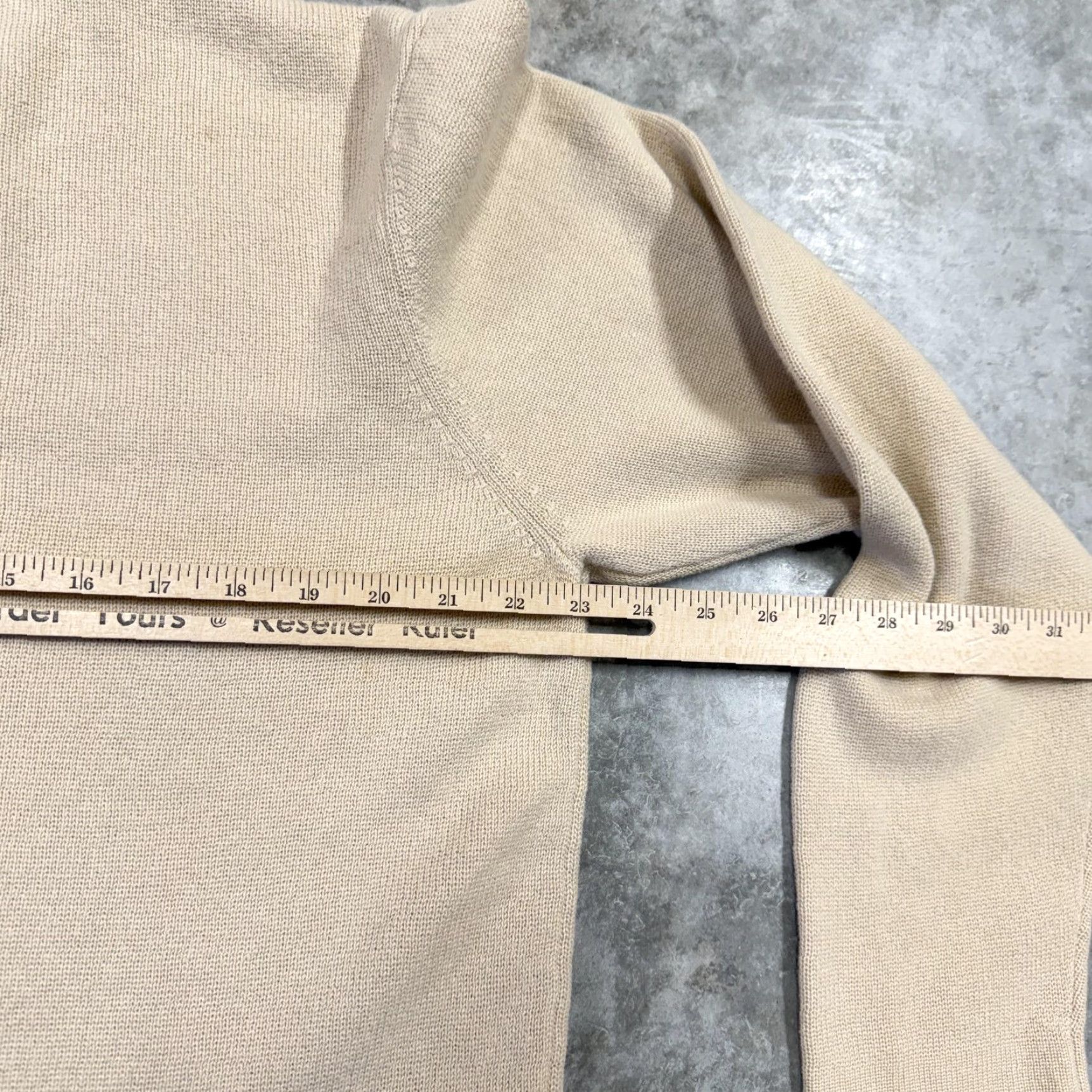 Old Navy VINTAGE Old Navy Sweater Mens XL Beige Stripe V Neck Knit Pullover 90s Hong Kong Size US XL / EU 56 / 4 - 4 Thumbnail