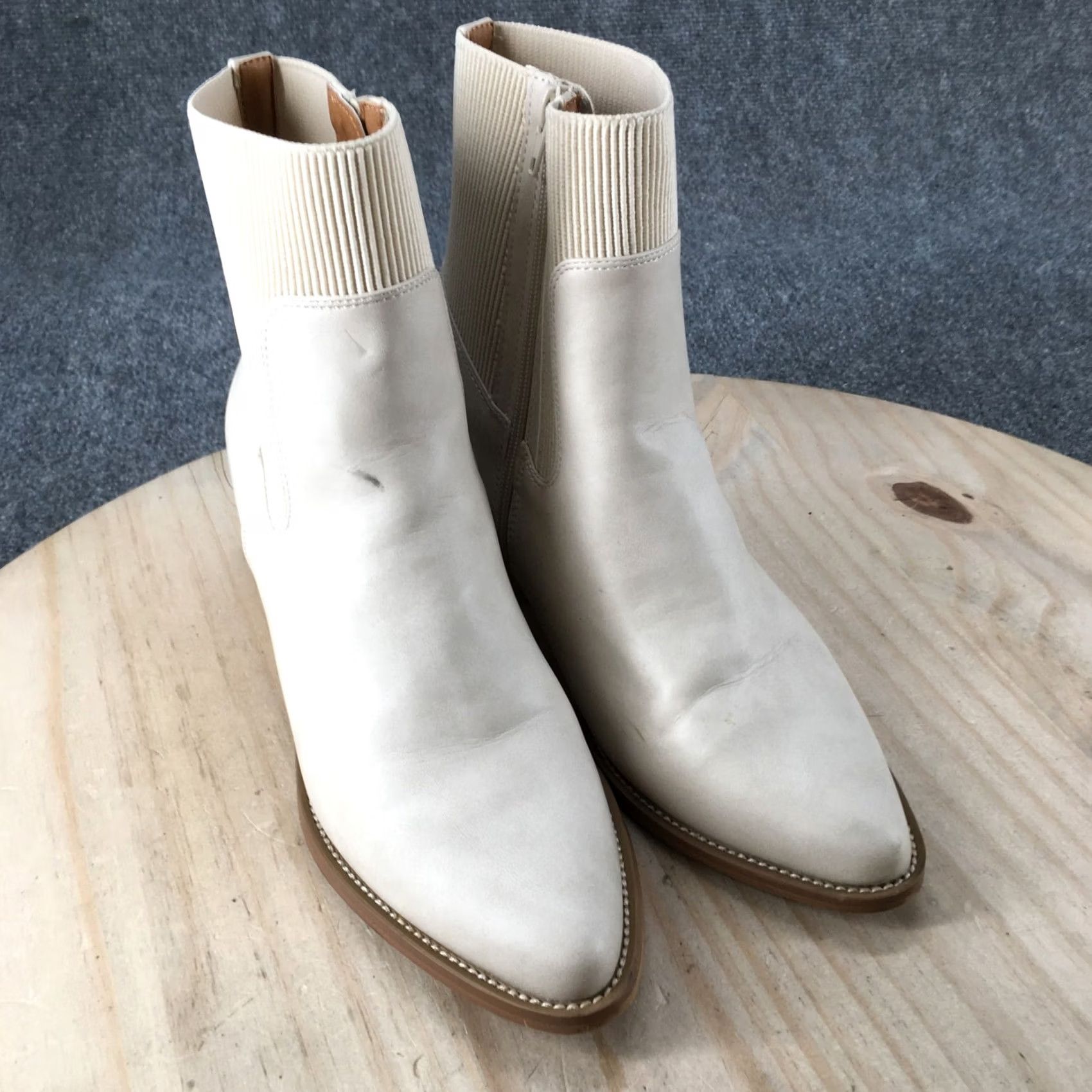 Dolce Vita Dolce Vita Ankle Boots Womens 9 Beige Casual Leather Side Zip Block Heel Shoes Size US 9 / IT 39 - 3 Thumbnail