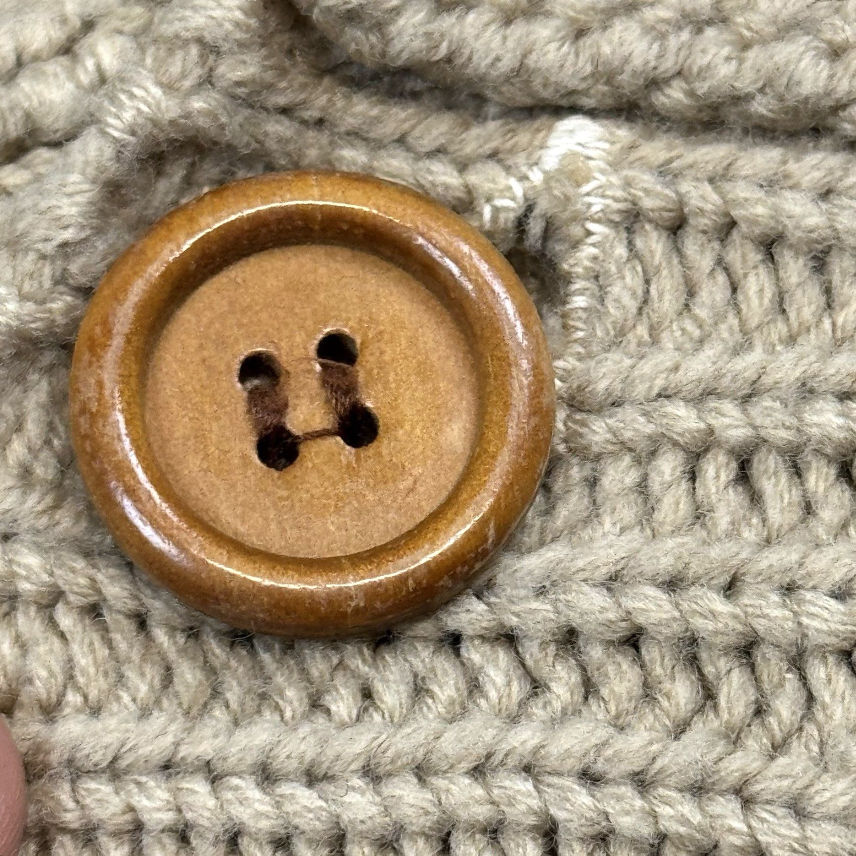 Vintage VINTAGE 60s 70s GIMBELS Men's Cable Knit Sweater L/XL Long Sleeve Casual Tan Preppy Thick Size US L / EU 52-54 / 3 - 3 Thumbnail