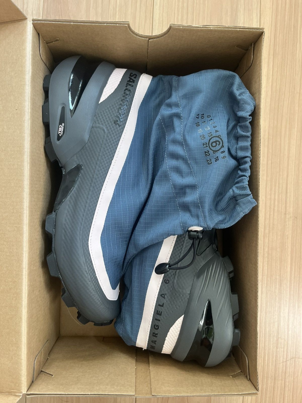 Maison Margiela × Salomon Cross Mid MM6 Maison Margiela Size US 9.5 / EU 42-43 - 4 Thumbnail