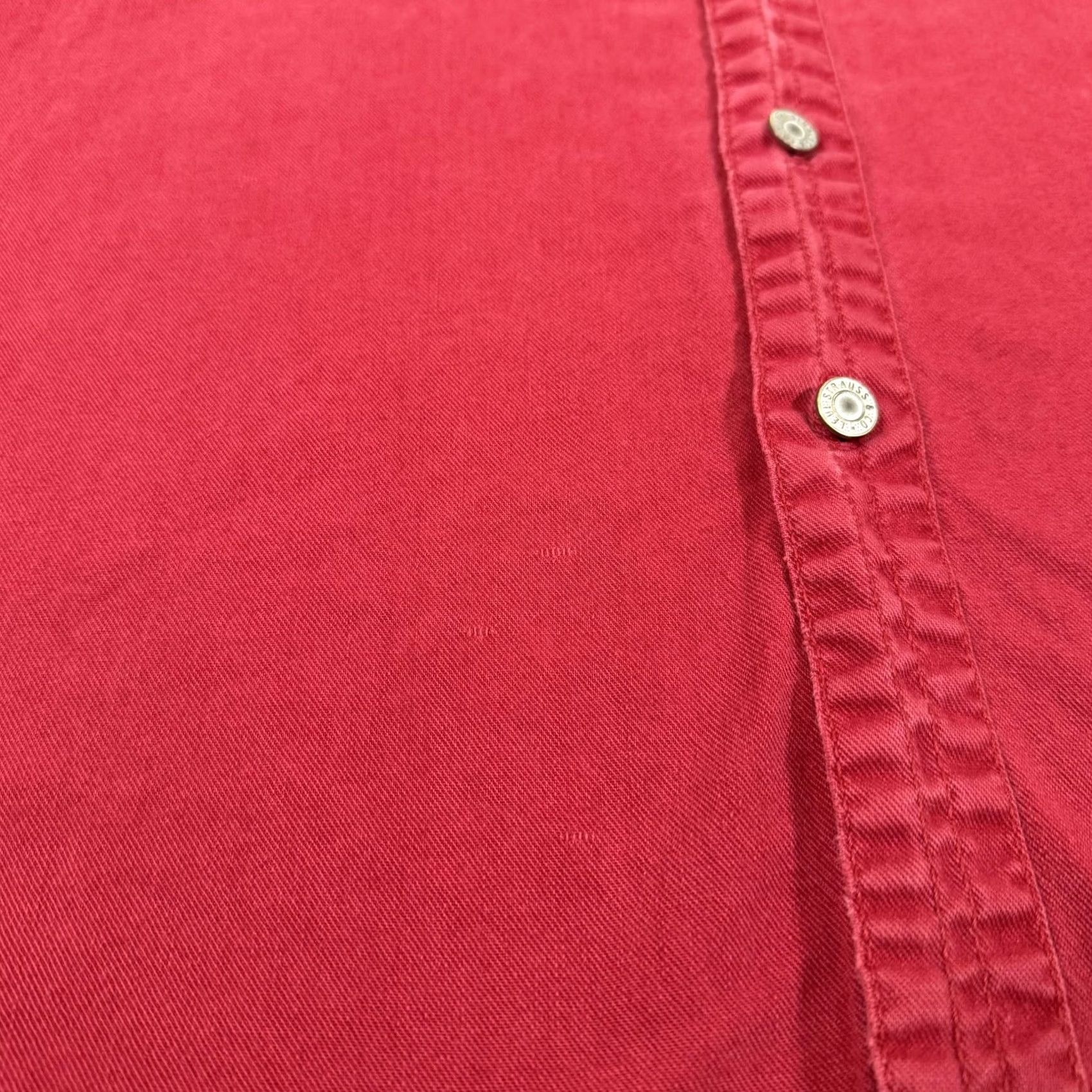 Levi's VINTAGE Levi's Shirt Mens Large Red Denim Button-Up Western Cowboy Cotton Size US L / EU 52-54 / 3 - 4 Thumbnail