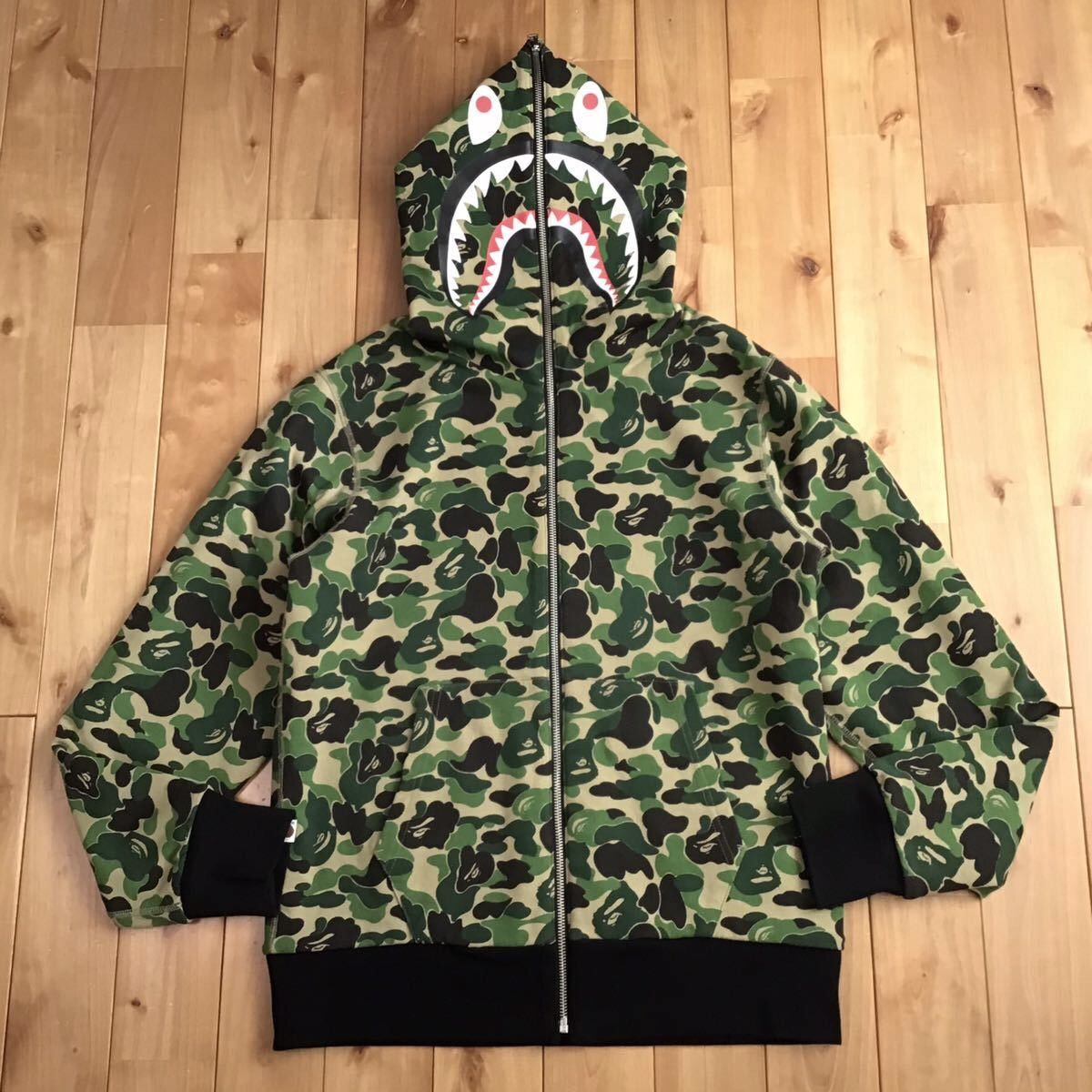 Bape 🔥Reversible🔥 BAPE Shark full zip hoodie ABC camo APE Size US M / EU 48-50 / 2 - 4 Thumbnail