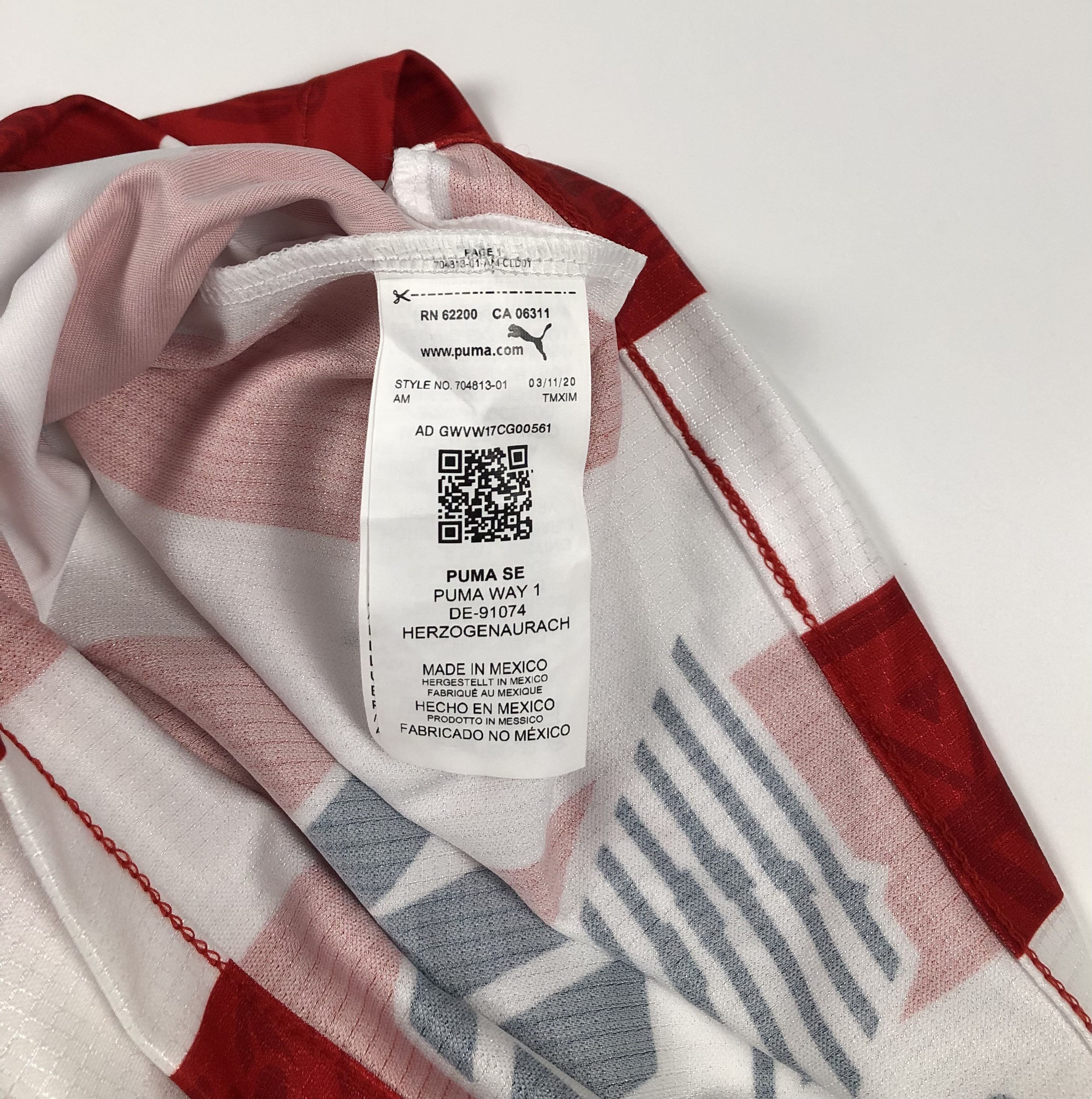 Puma Puma Chivas De Guadalajara 2020-2021 Home Soccer Jersey Size US S / EU 44-46 / 1 - 6 Thumbnail