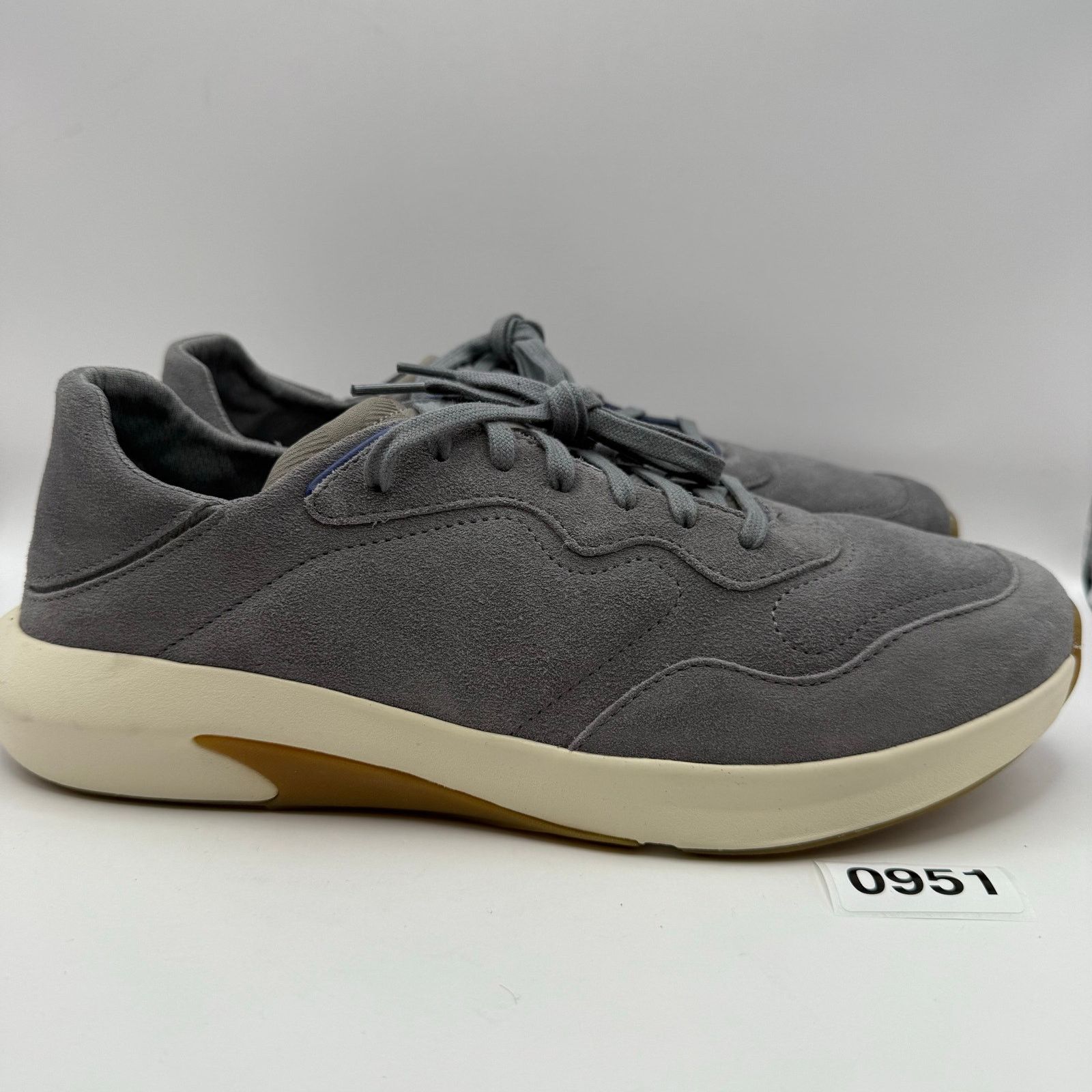 Olukai OLUKAI KOHEO MEN'S 10 GREY SUEDE LEATHER CONVERTIBLE SNEAKER Size US 10 / EU 43 - 2 Thumbnail