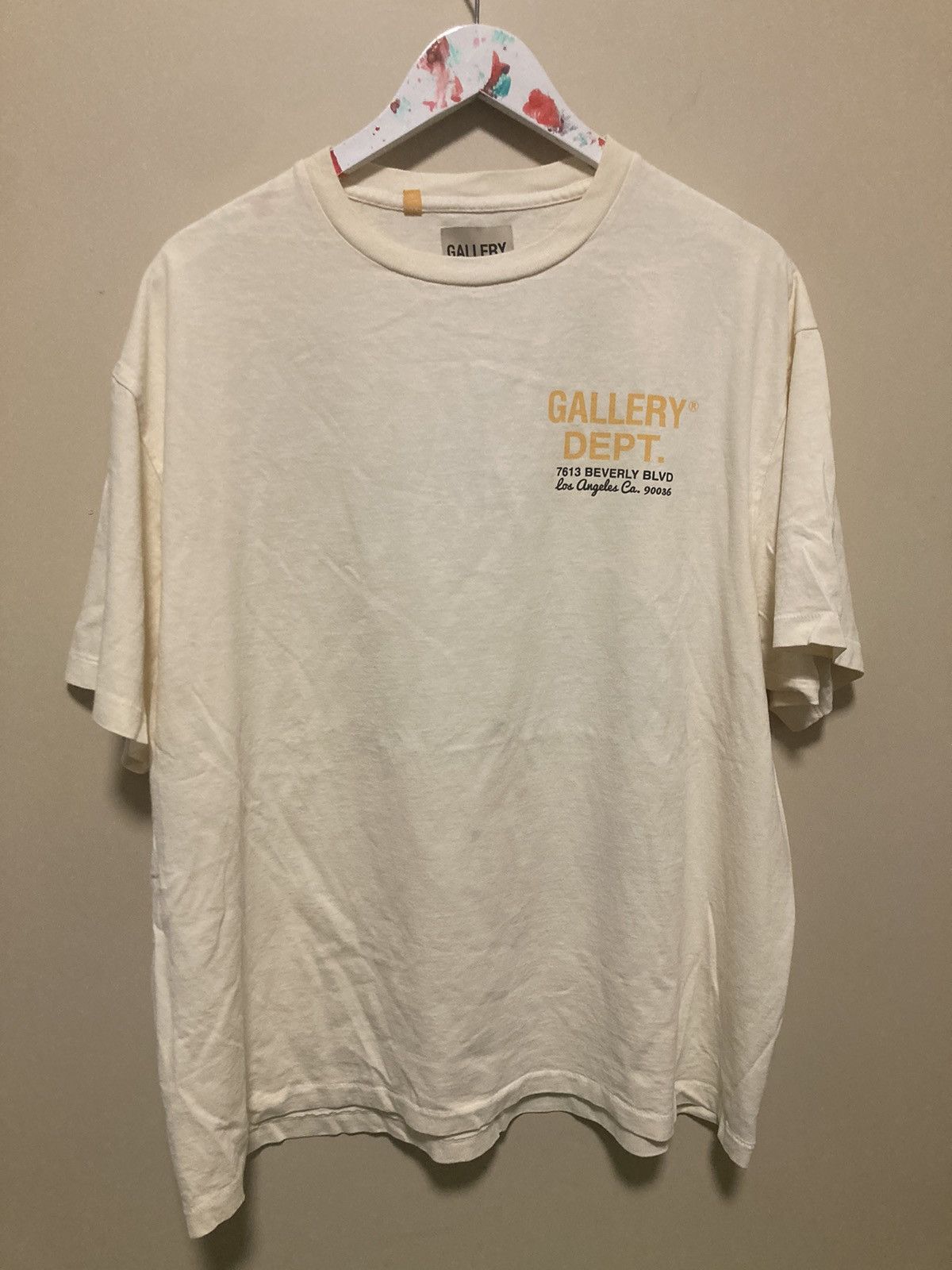 Gallery Dept. Gallery dept drive Thur tee cream size XL Size US XL / EU 56 / 4 - 1 Thumbnail