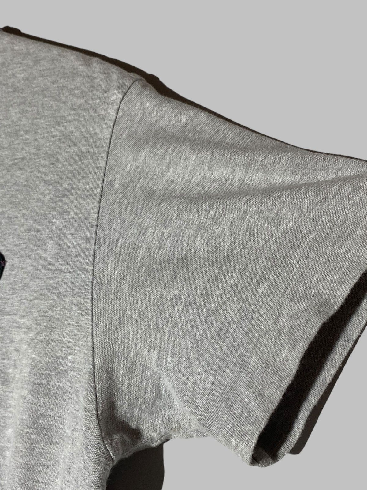 Comme des Garcons COMME DES GARÇONS PLAY Gray Heart Patch T-Shirt Size US S / EU 44-46 / 1 - 6 Thumbnail