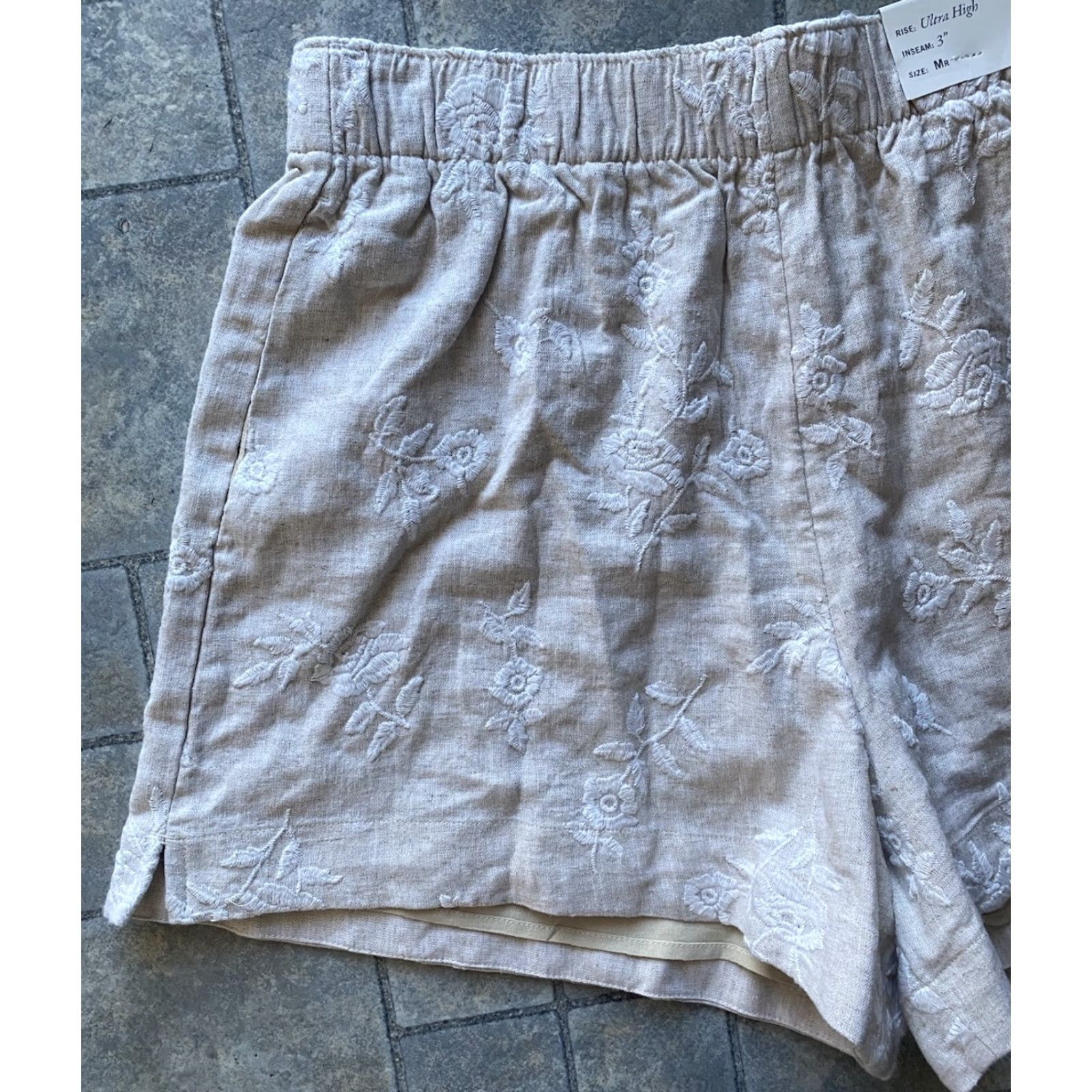 Abercrombie & Fitch Abercrombie & Fitch Ultra High Rise Shorts Women M Floral Embroidery Multicolor Size 32" / US 10 / IT 46 - 2 Thumbnail