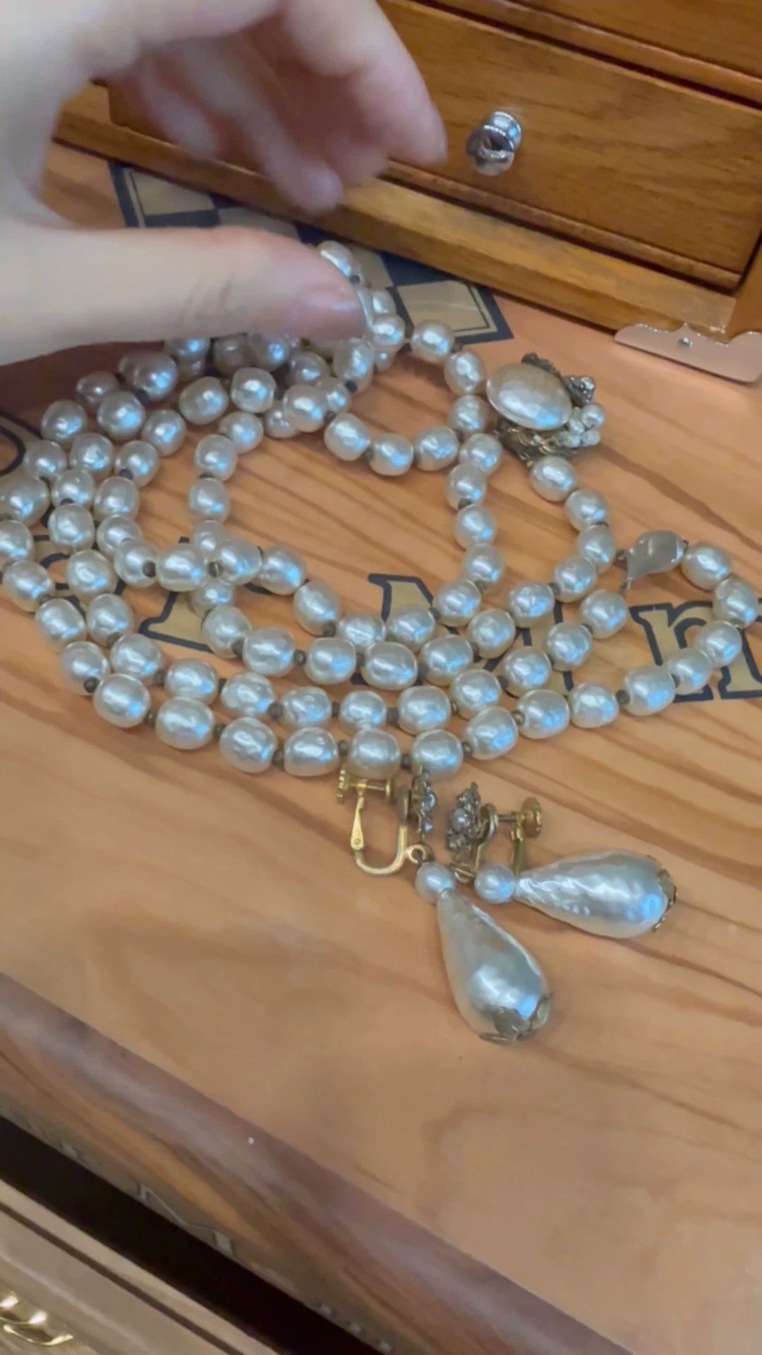 Miriam Haskell Miriam Haskell 60s Baroque Pearl Necklace & Clip Earrings Size ONE SIZE - 1 Thumbnail