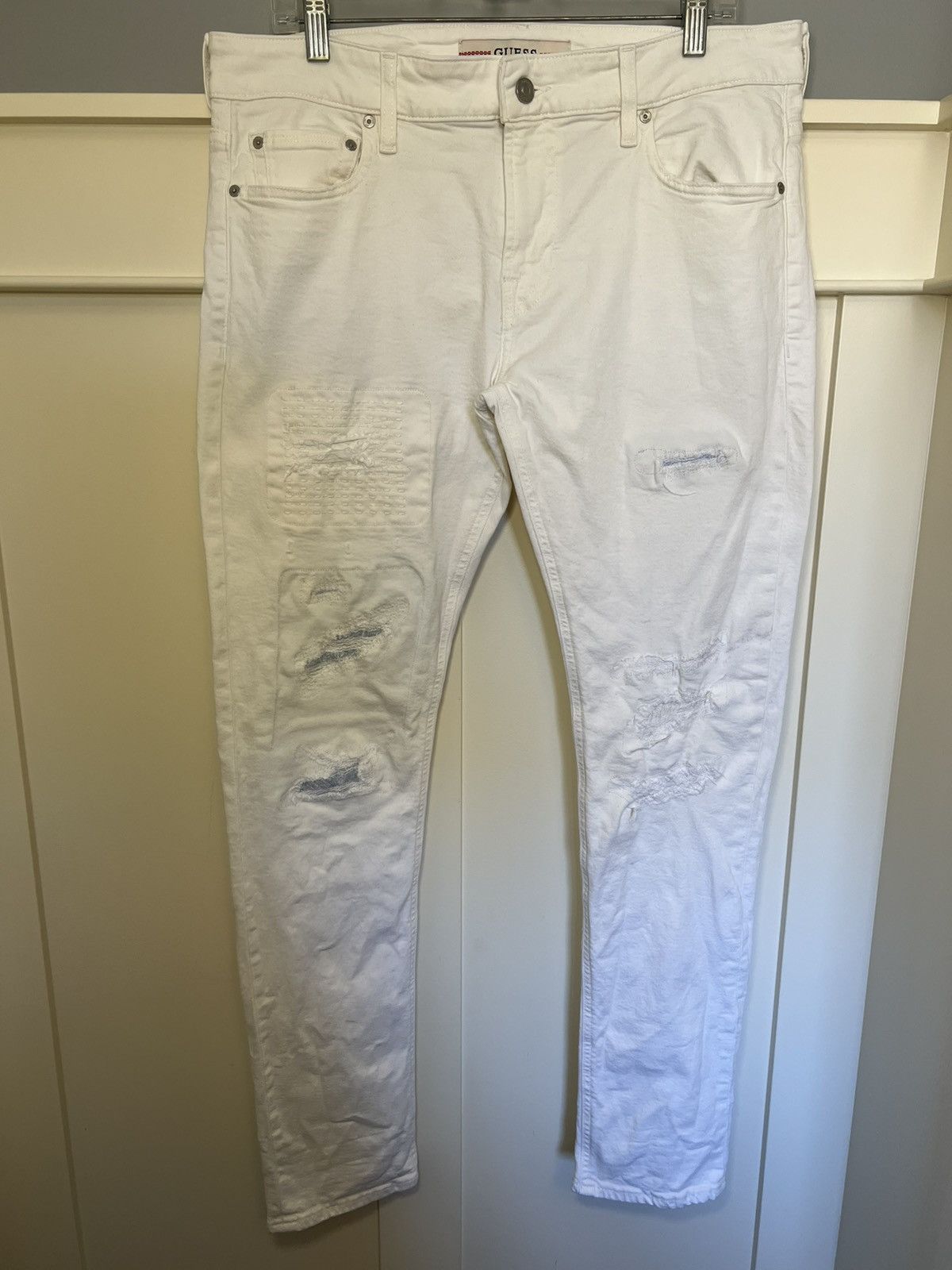Guess Vintage Guess Jean USA patched distressed white skinny jeans Size US 33 - 1 Thumbnail