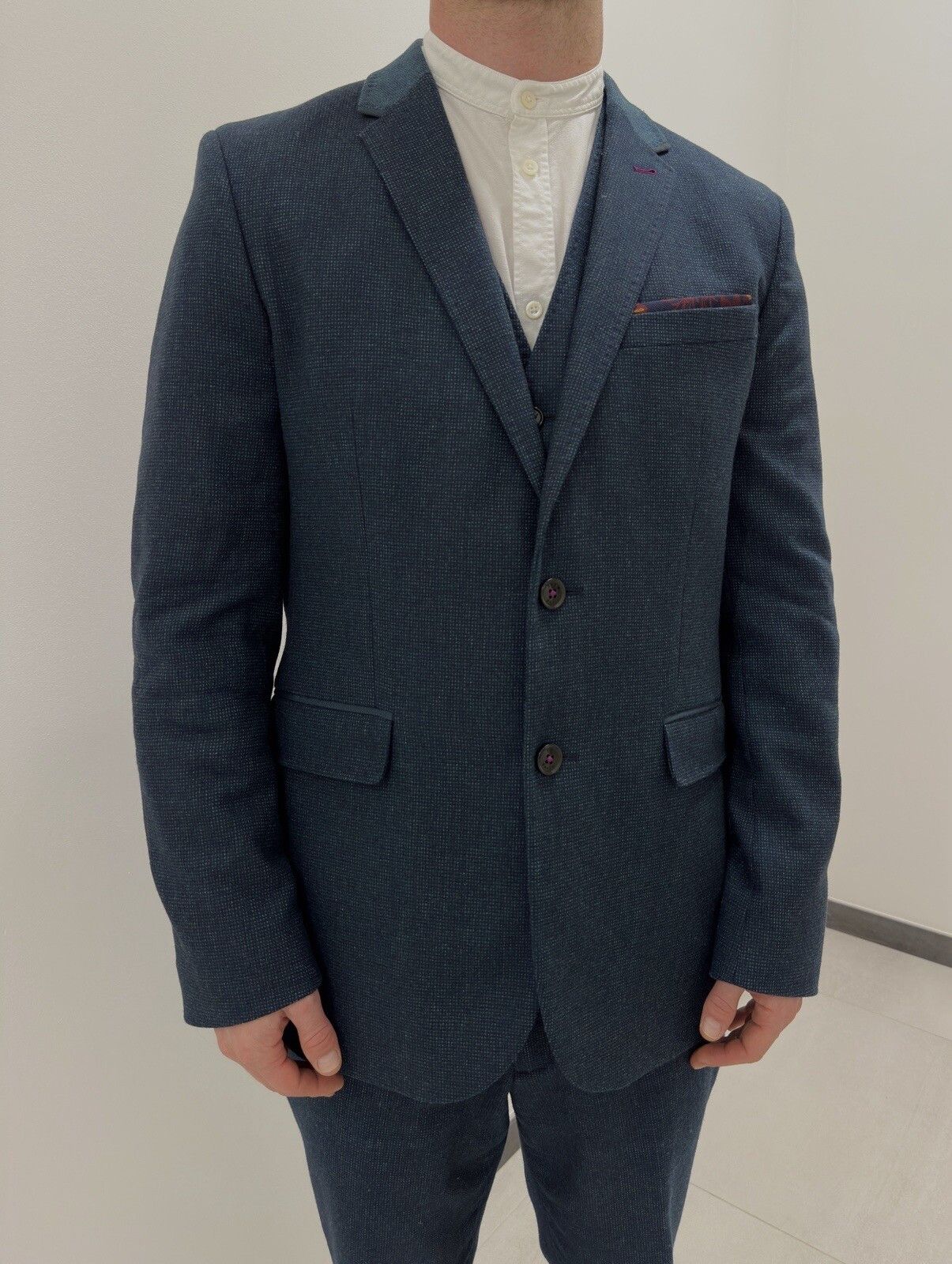 Ted Baker Ted Baker Men's 3 Piece Wool Suit Size 4 Size 40R - 3 Thumbnail