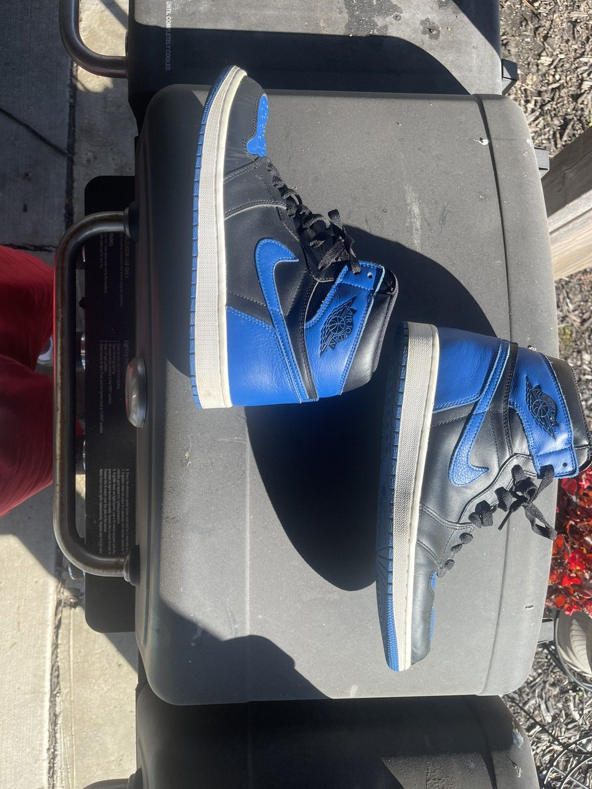 Jordan Brand Air Jordan Retro 1 Royal Size US 10.5 / EU 43-44 - 4 Thumbnail