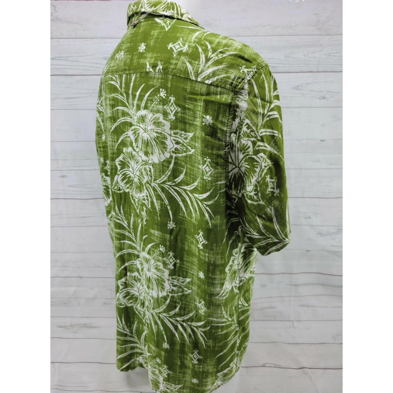 Vintage Margaritaville Hawaiian Shirt Men's 2XL Green White Rayon Ferns Flowers Button-Up Floral Aloha Classic Short Sleeve Size US XXL / EU 58 / 5 - 5 Thumbnail