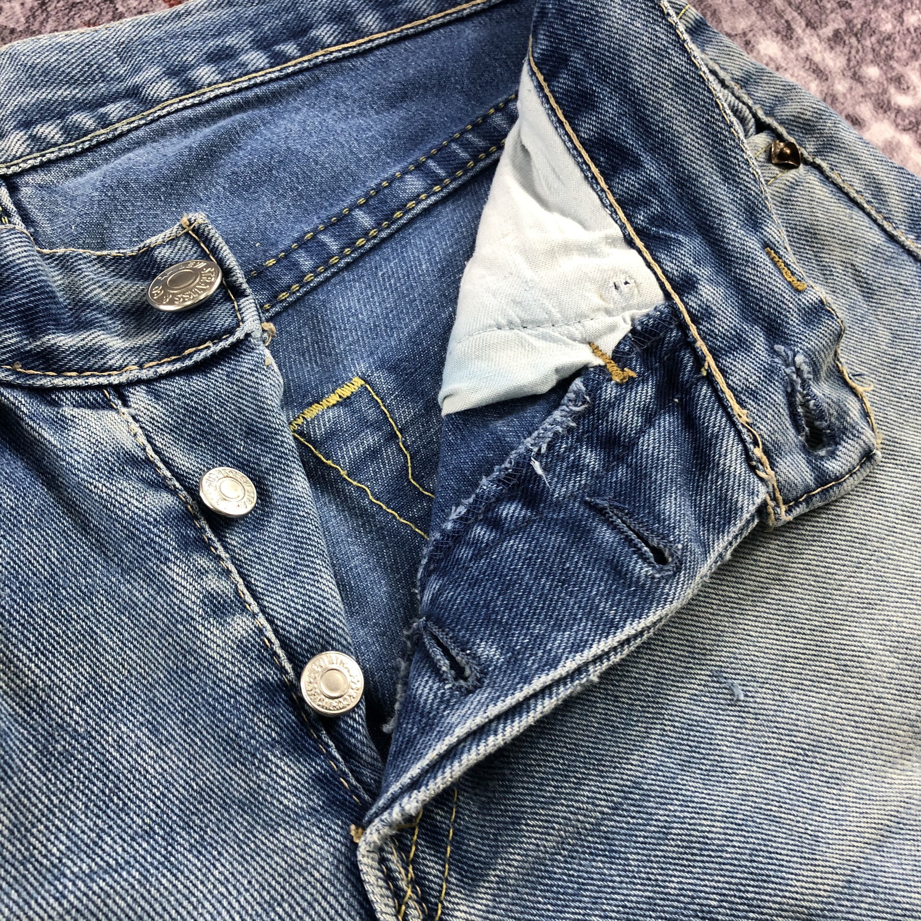 Levi's × Vintage 90s Vintage Light Wash Levis 901 Jeans-JM2359 Size US 34 / EU 50 - 13 Thumbnail