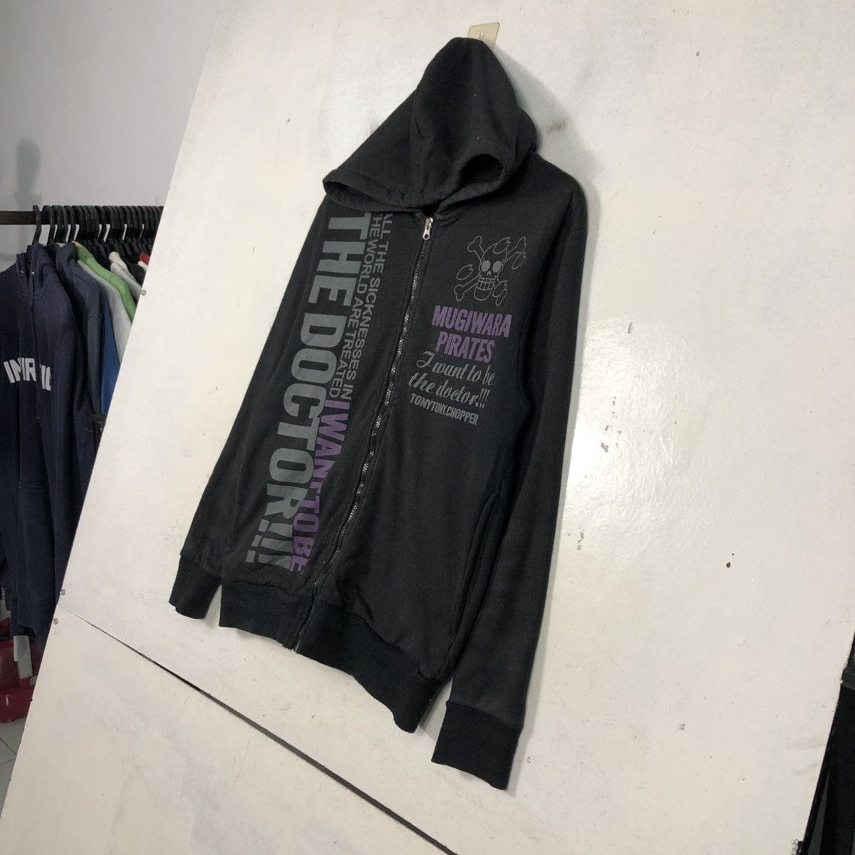 Japanese Brand 📌Cartoon Zipper Hoodie Mugiwara Pirates One Piece Big Logo Size US M / EU 48-50 / 2 - 4 Thumbnail