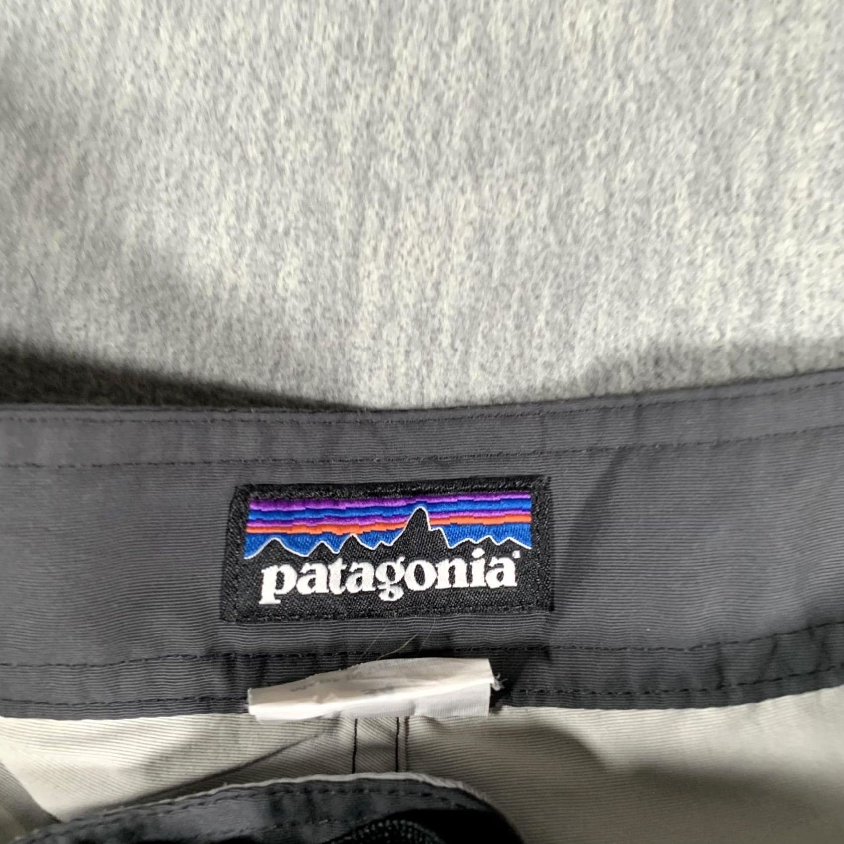 Patagonia Patagonia Shorts Mens 34 Gray Black Stripe Board Swim Trunks Nylon Surf Bottom Size US 34 / EU 50 - 5 Thumbnail