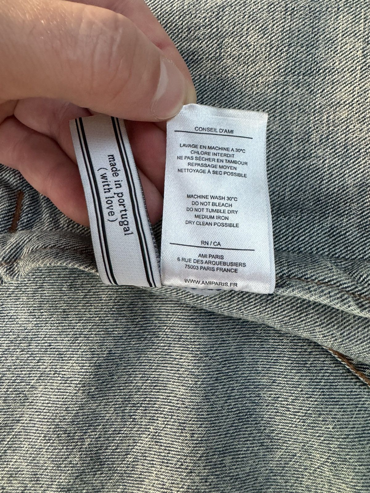 AMI Amazing Wash Denim Trucker Size US L / EU 52-54 / 3 - 5 Thumbnail