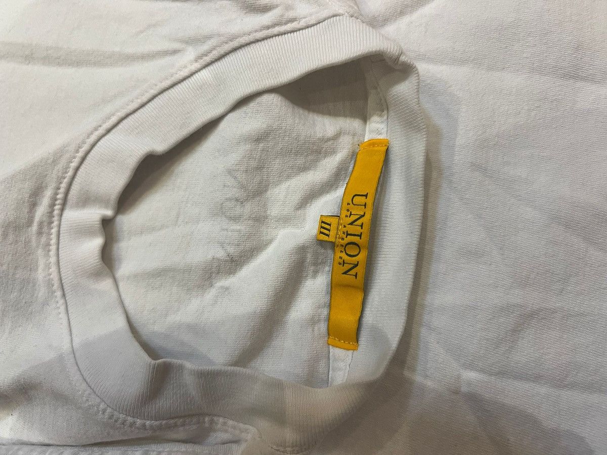 Union LA Union Kaws Tokyo Tee Size US L / EU 52-54 / 3 - 2 Thumbnail