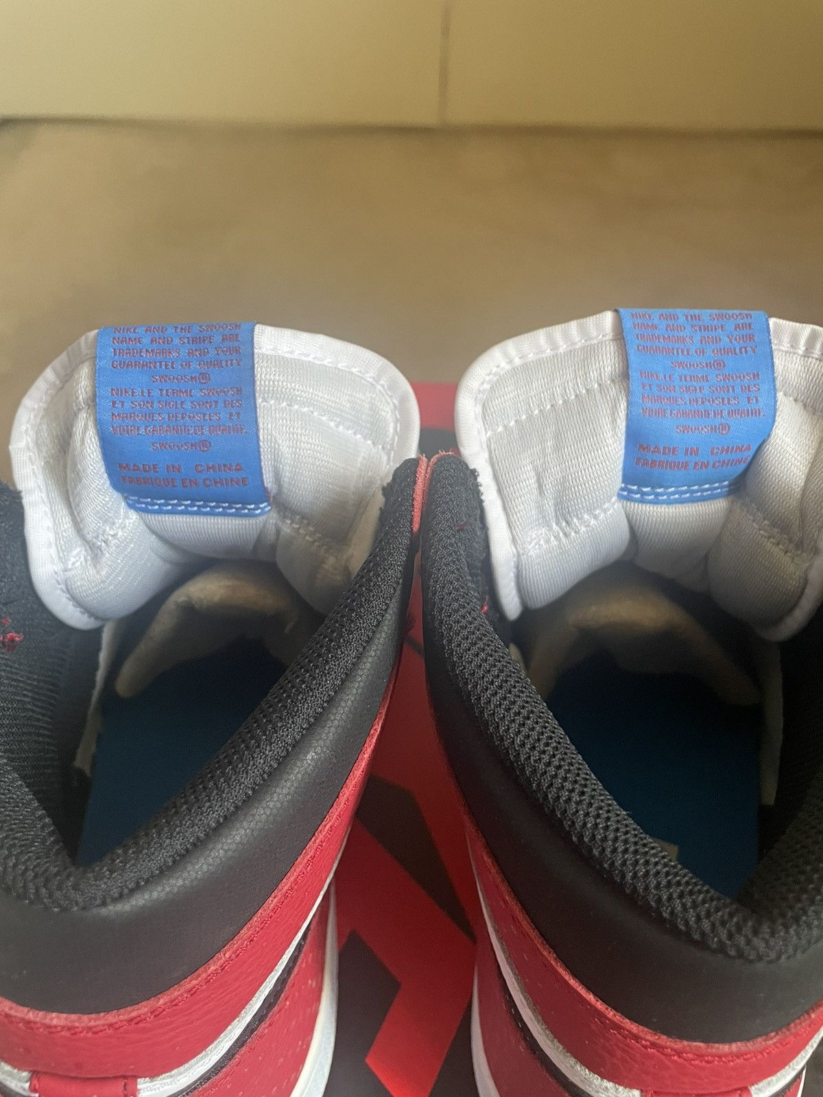 Jordan Brand × Nike Jordan 1 ‘Spider-Man Origin Story’ Size US 11 / EU 44 - 9 Thumbnail