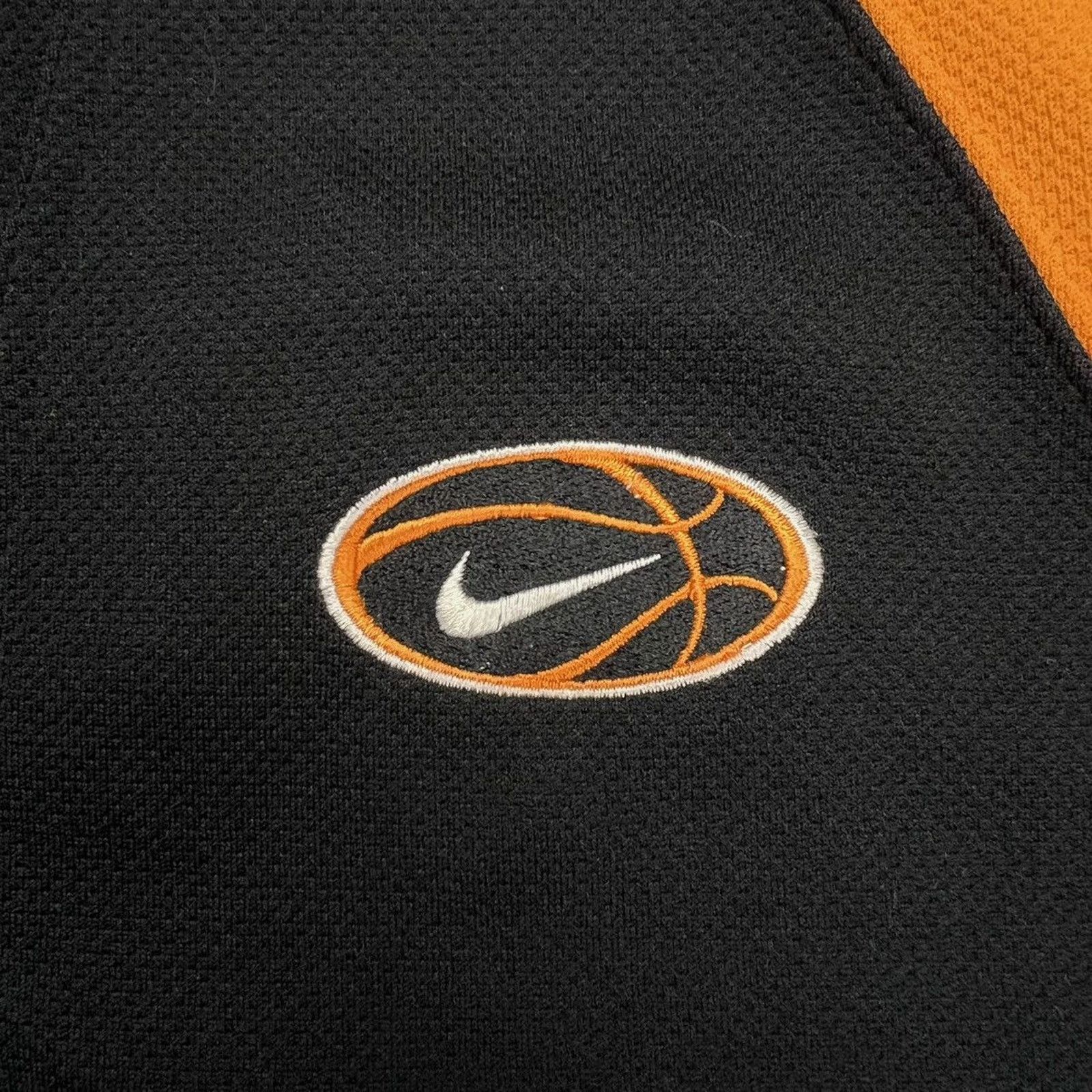 Nike × Vintage Vintage Nike Hoodie 1/2 Zip Athletic Basketball 90s Pullover Size US L / EU 52-54 / 3 - 2 Thumbnail