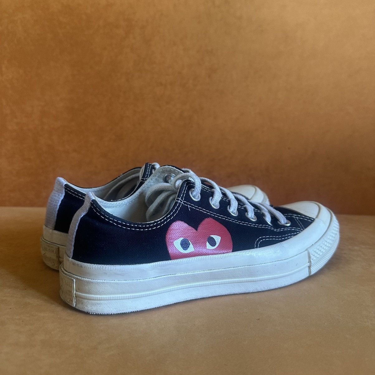 CDG by Comme des Garcons Play Comme des garçons women’s low top sneakers convers Size US 7.5 / IT 37.5 - 3 Thumbnail