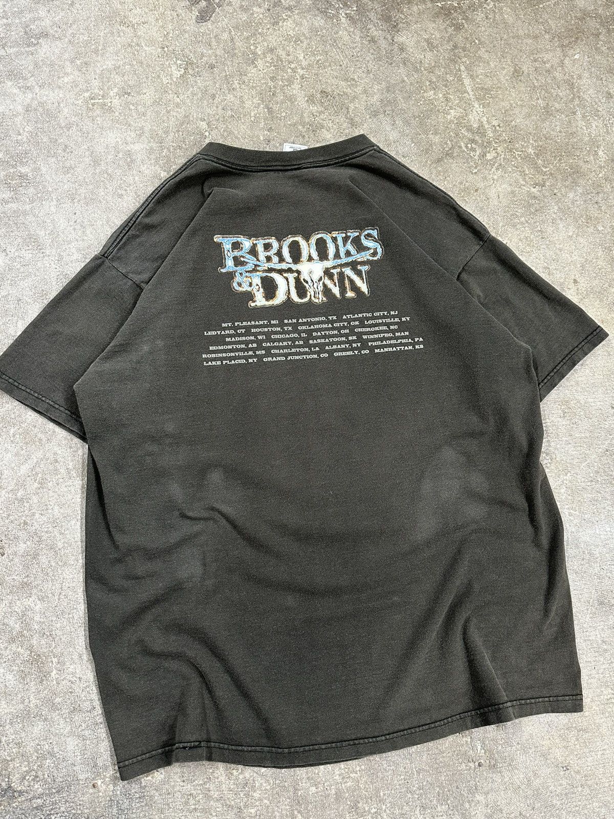 Band Tees Vintage 90s Brooks And Dunn Flames Country Band T-Shirt Size US XXL / EU 58 / 5 - 4 Thumbnail