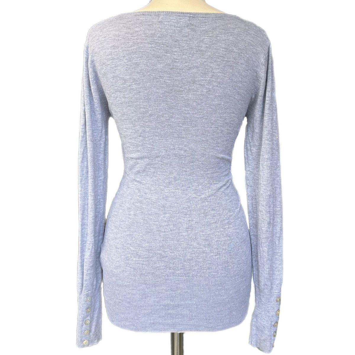 Forever 21 y2k forever 21 gray long sleeve v neck top Size S / US 4 / IT 40 - 2 Thumbnail
