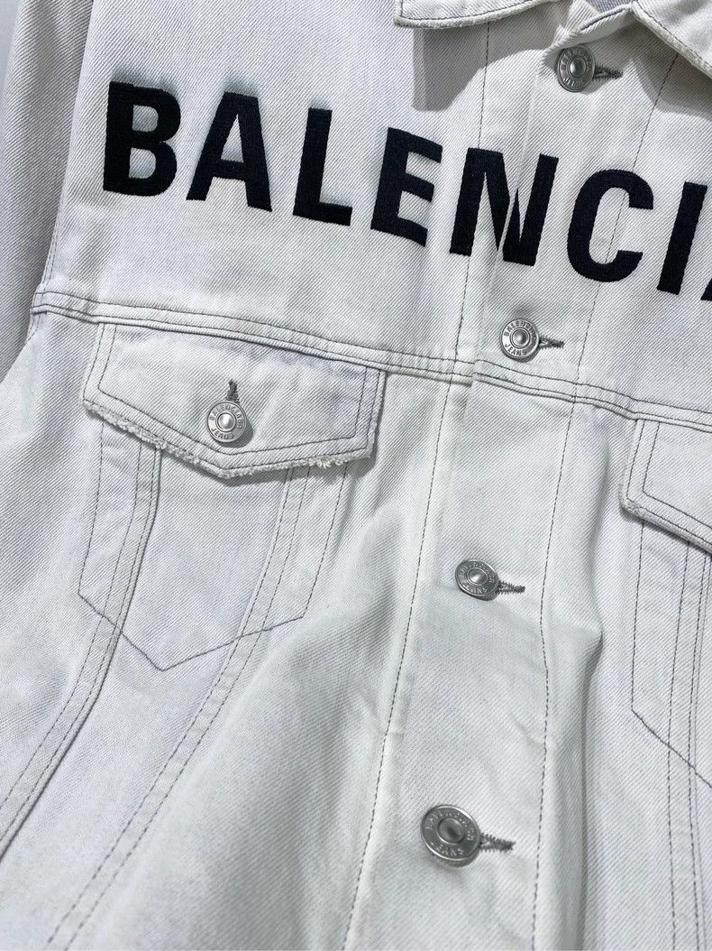 Balenciaga Balenciaga size 34 Embroidered logo is old jacket 2503-Nex Size US M / EU 48-50 / 2 - 3 Thumbnail