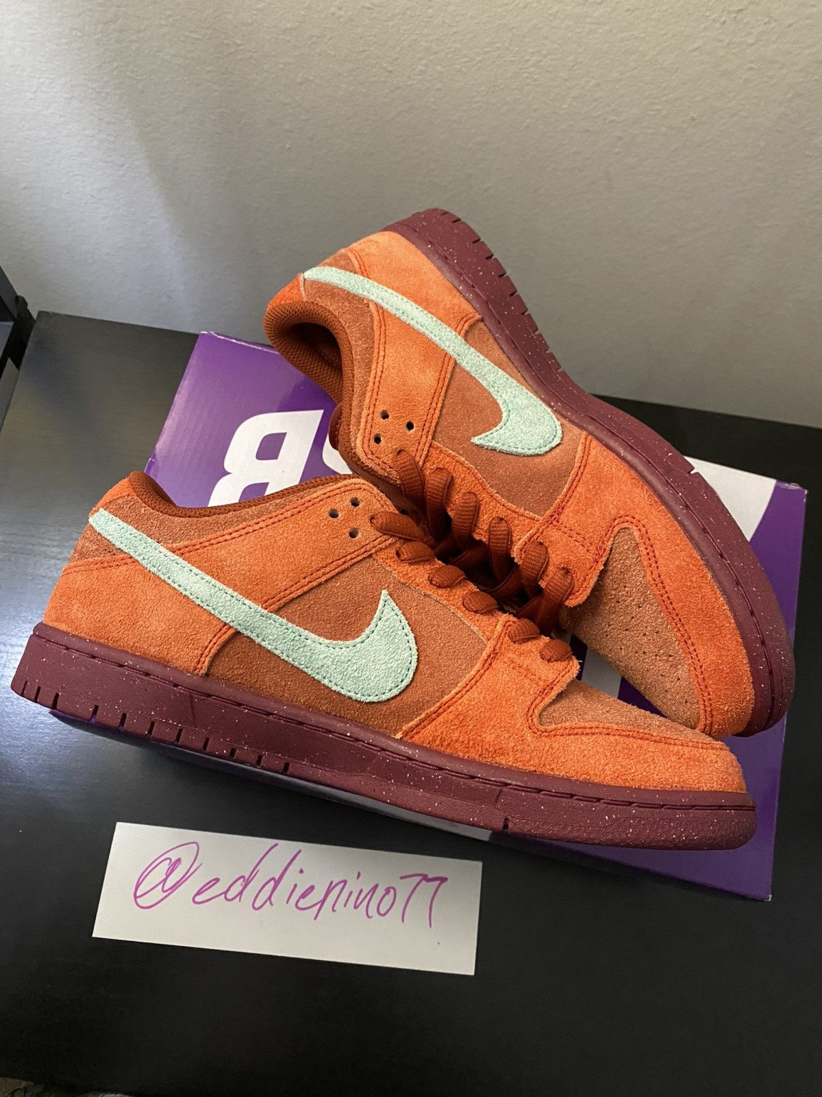 Nike Nike SB Dunk Low PRM (MYSTIC RED) Size US 8.5 / EU 41-42 - 13 Thumbnail