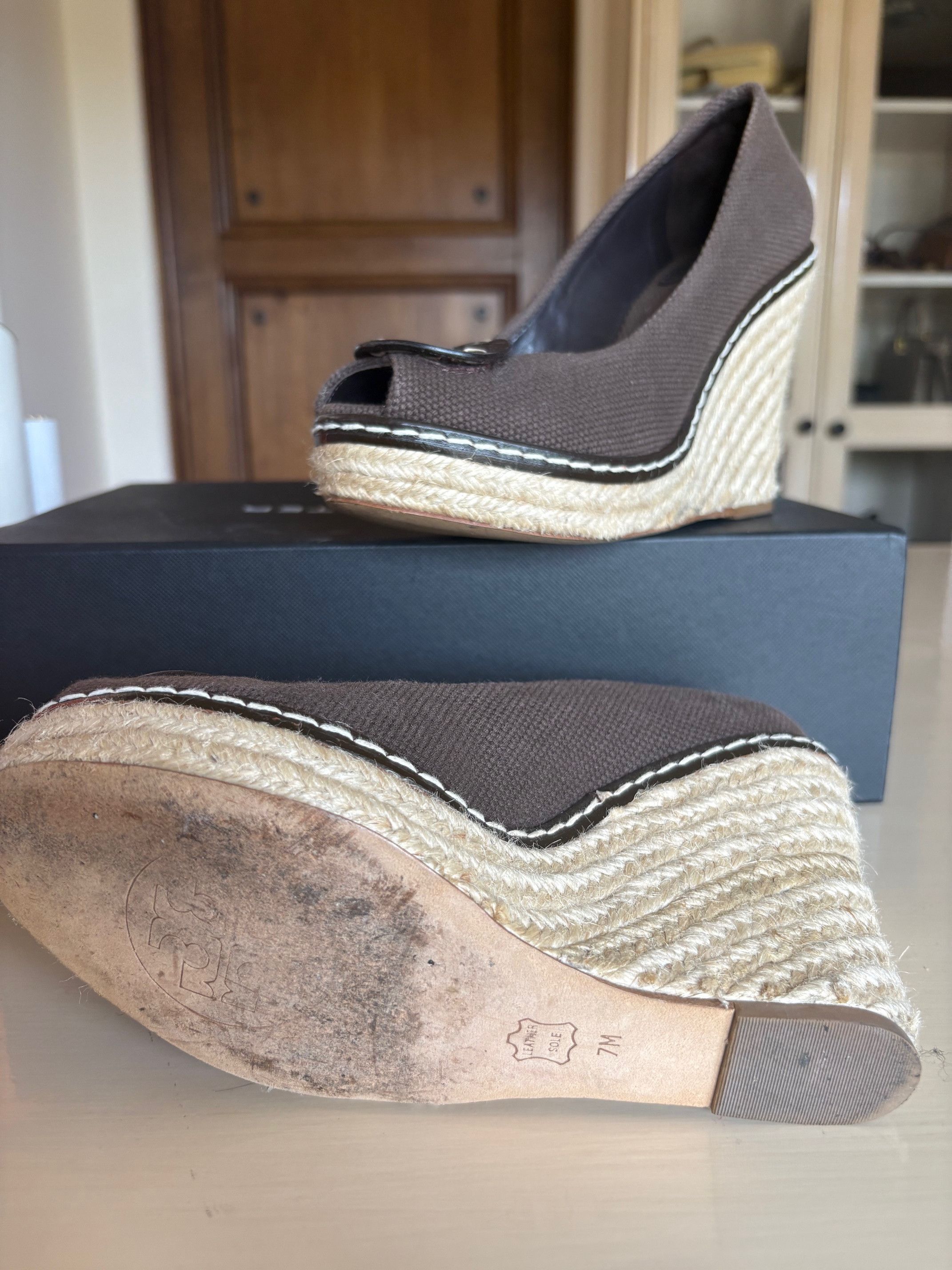 Tory Burch Authentic Tory Burch Wedge Size US 7 / IT 37 - 2 Thumbnail