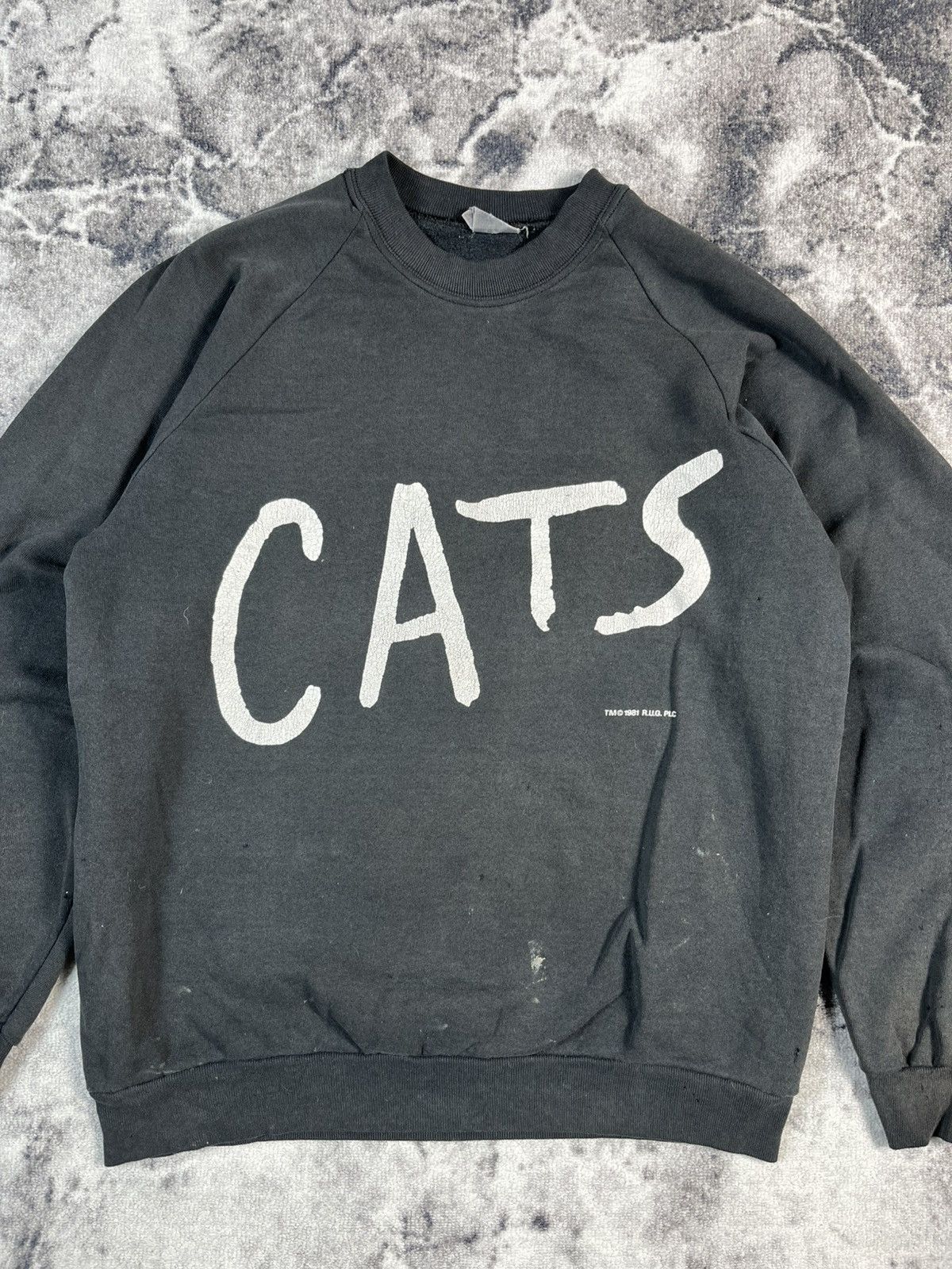 Other Vintage CATS 1981 Distressed Fade Sweatshirt Grunge Size US M / EU 48-50 / 2 - 6 Thumbnail