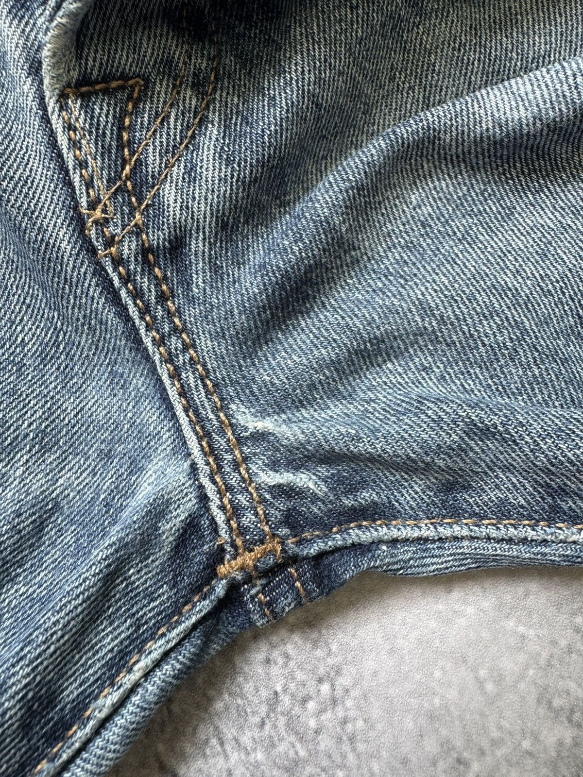 Levi's × Vintage Vintage Levi’s 501 Faded Blue Jeans 34x30 Size US 34 / EU 50 - 9 Thumbnail
