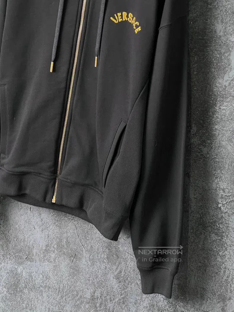 Versace VERSACE Embroidered Cotton Hoodie. Size US XS / EU 42 / 0 - 4 Thumbnail