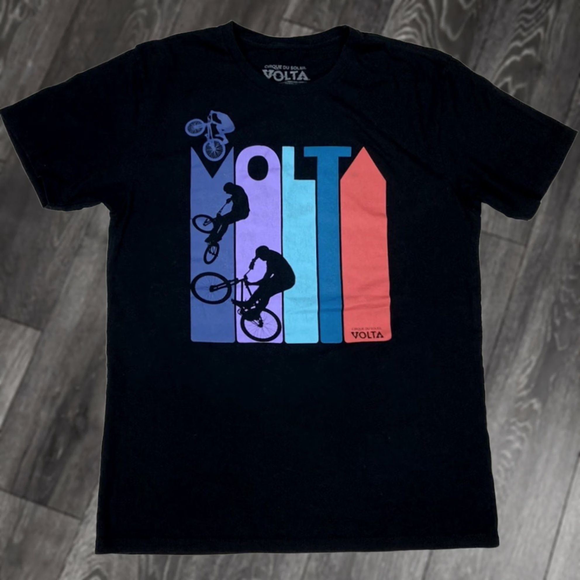 Vintage VINTAGE Cirque du Soleil Volta Graphic T-shirt Men Medium Black Short Sleeve Size US M / EU 48-50 / 2 - 1 Thumbnail