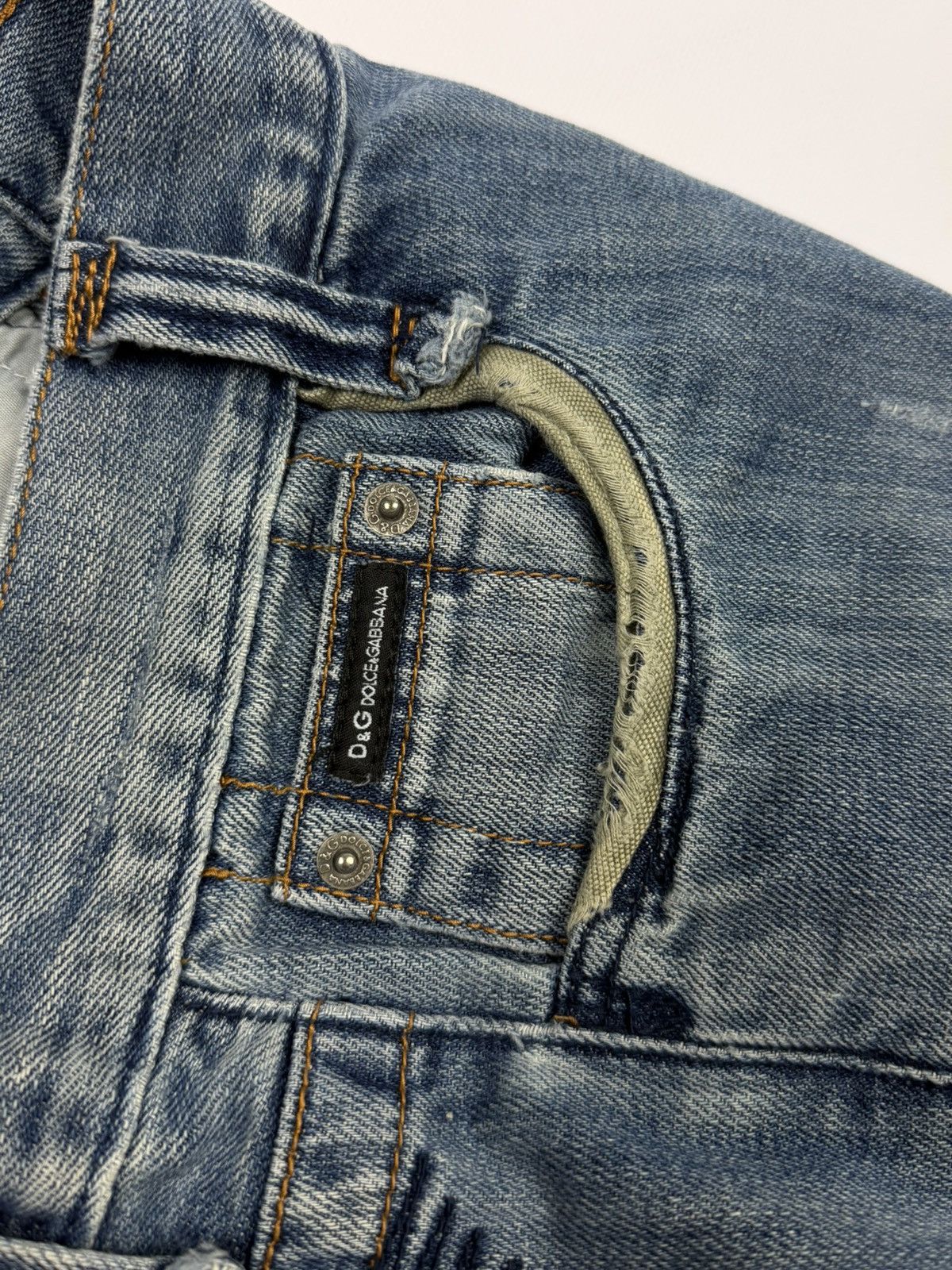Dolce & Gabbana 00s Dolce & Gabbana Vintage Distressed Logo Jeans Blue Italy Size 34" / US 12 / IT 48 - 16 Thumbnail