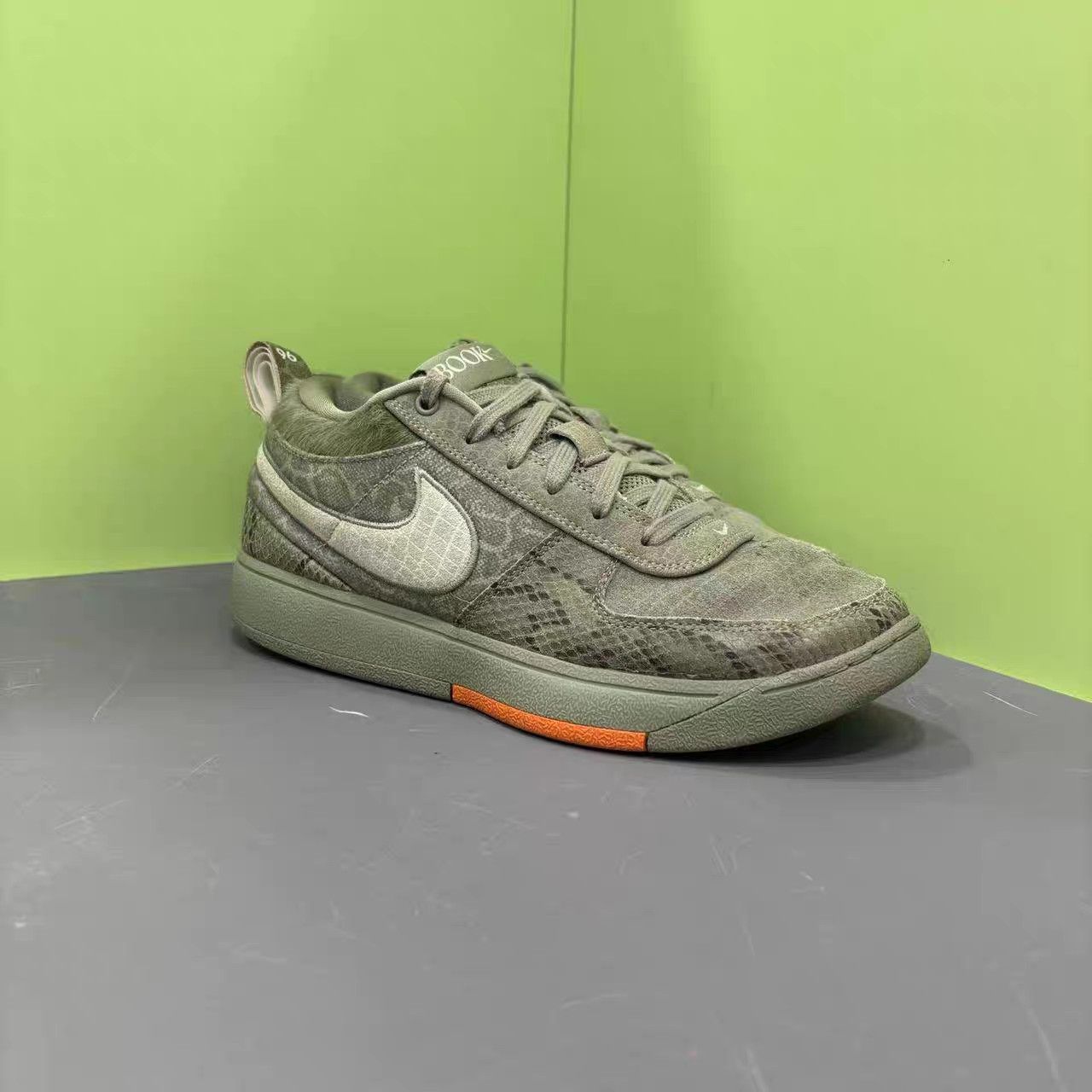 Nike Nike Book 1 "Python" Snake Skin K15 Size US 9.5 / EU 42-43 - 2 Thumbnail