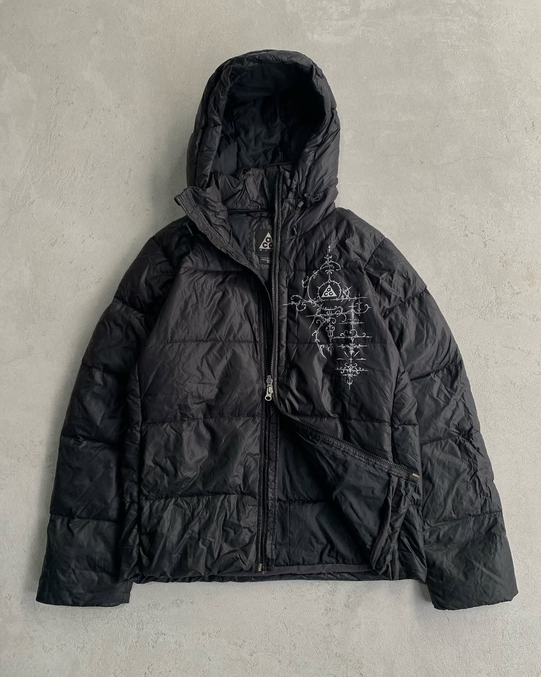 Nike ACG (1 OF 1) Nike Acg Puffer Jackets Sigilism Size US L / EU 52-54 / 3 - 4 Thumbnail