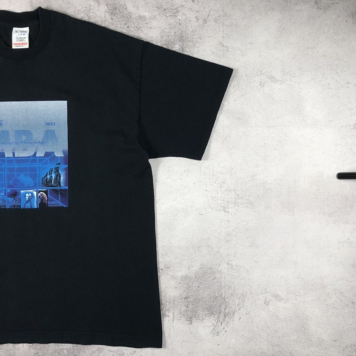 Vintage 90s MBA Managing Knowledge Grid Pyramid Cyber Graphic Tee Size US XL / EU 56 / 4 - 9 Thumbnail