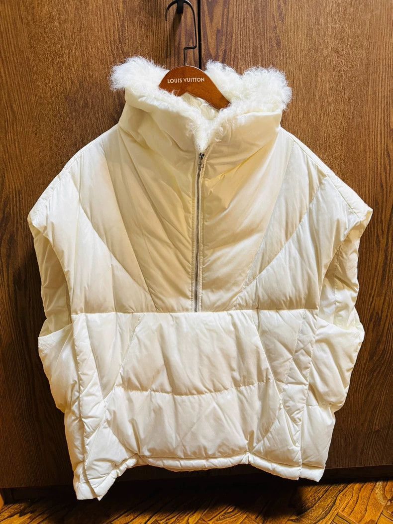 Maison Margiela White Sleeveless Down Vest for Women-2506 Size XS / US 0-2 / IT 36-38 - 5 Thumbnail