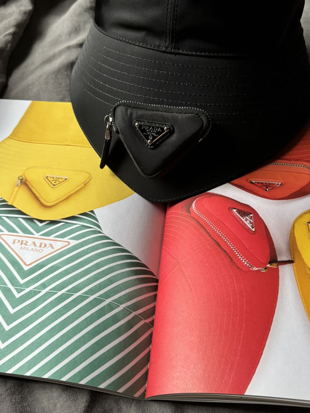 Prada Prada - Re-Nylon Black Bucket Hat with Triangle Pouch / SS22 Size ONE SIZE - 8 Thumbnail