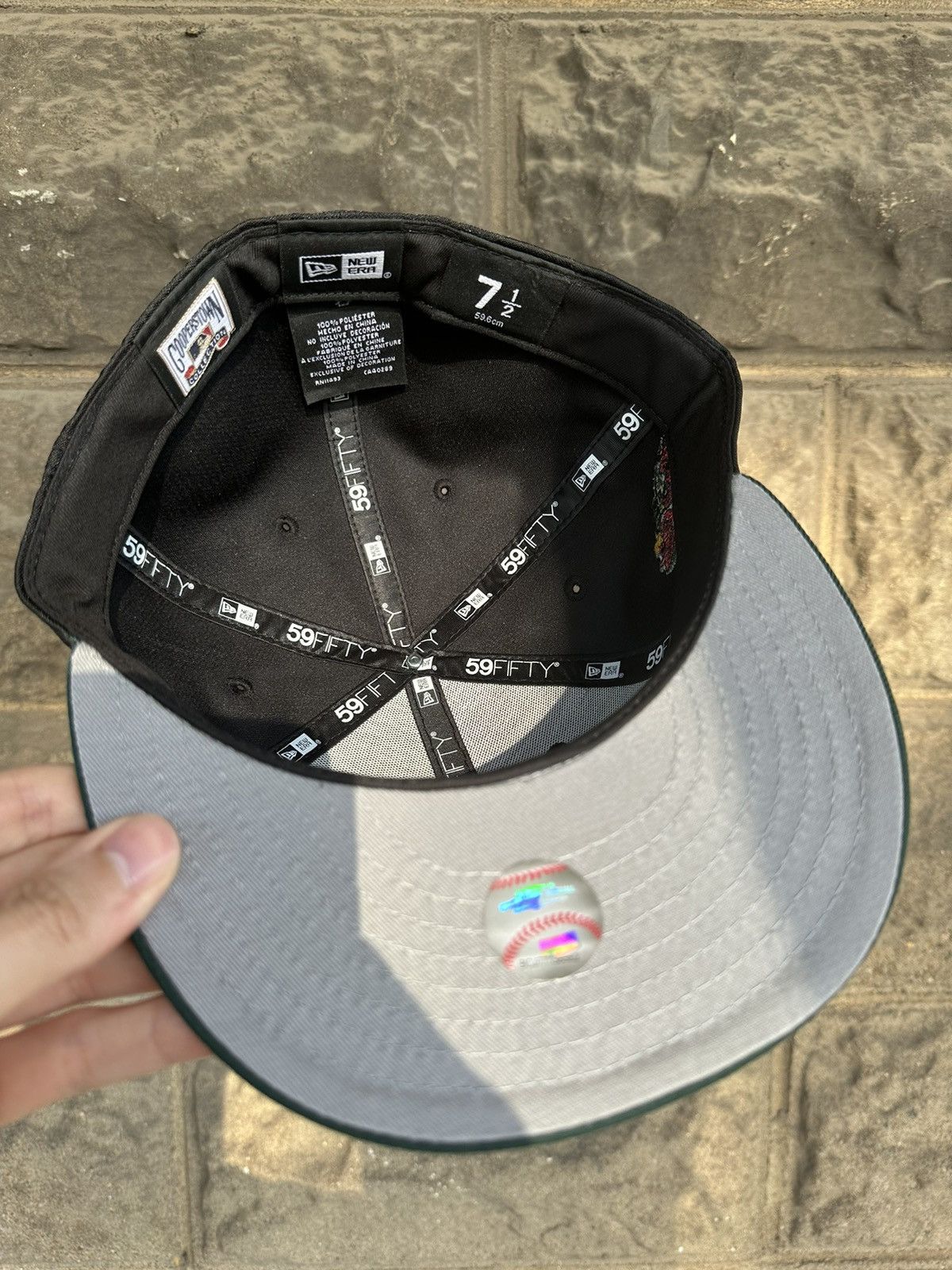 MLB × New Era × Supreme 7 1/2 Oakland A’s 1989 WS Battle of the Bay Adieu Oakland Size ONE SIZE - 11 Thumbnail