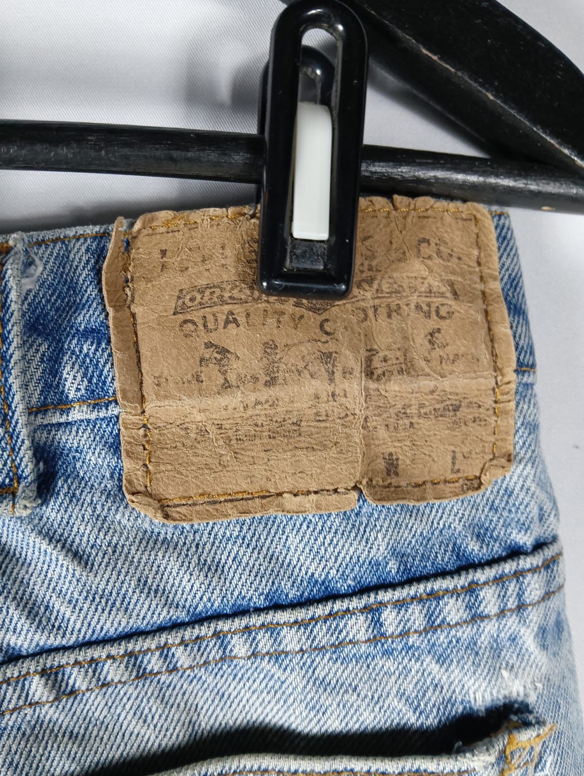 Levi's Vintage Clothing Vintage distressed Levis Size 30 orange tab Size US 30 / EU 46 - 5 Thumbnail
