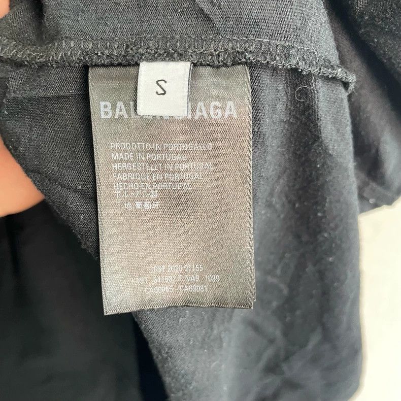 Balenciaga Balenciaga Football embroidered monogram short sleeve Size US S / EU 44-46 / 1 - 4 Thumbnail