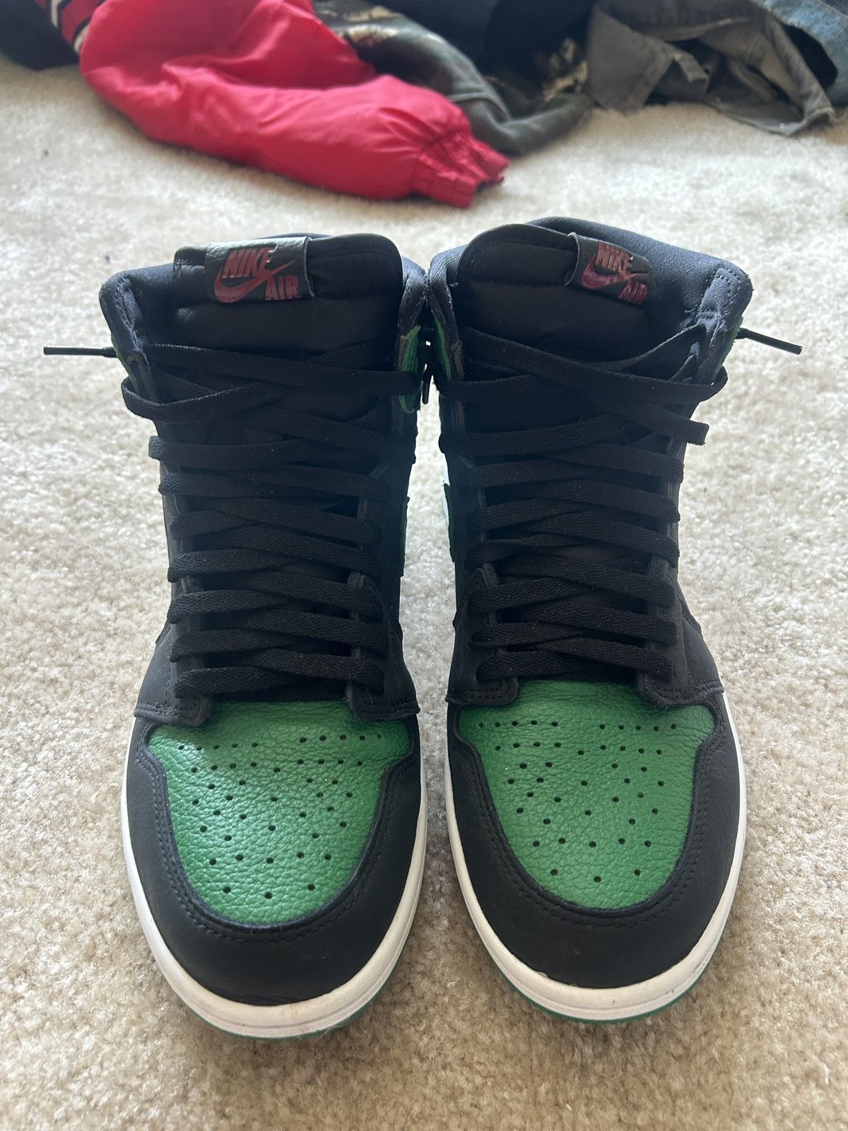 Jordan Brand Jordan 1 retro OG pine green Size US 10 / EU 43 - 2 Thumbnail