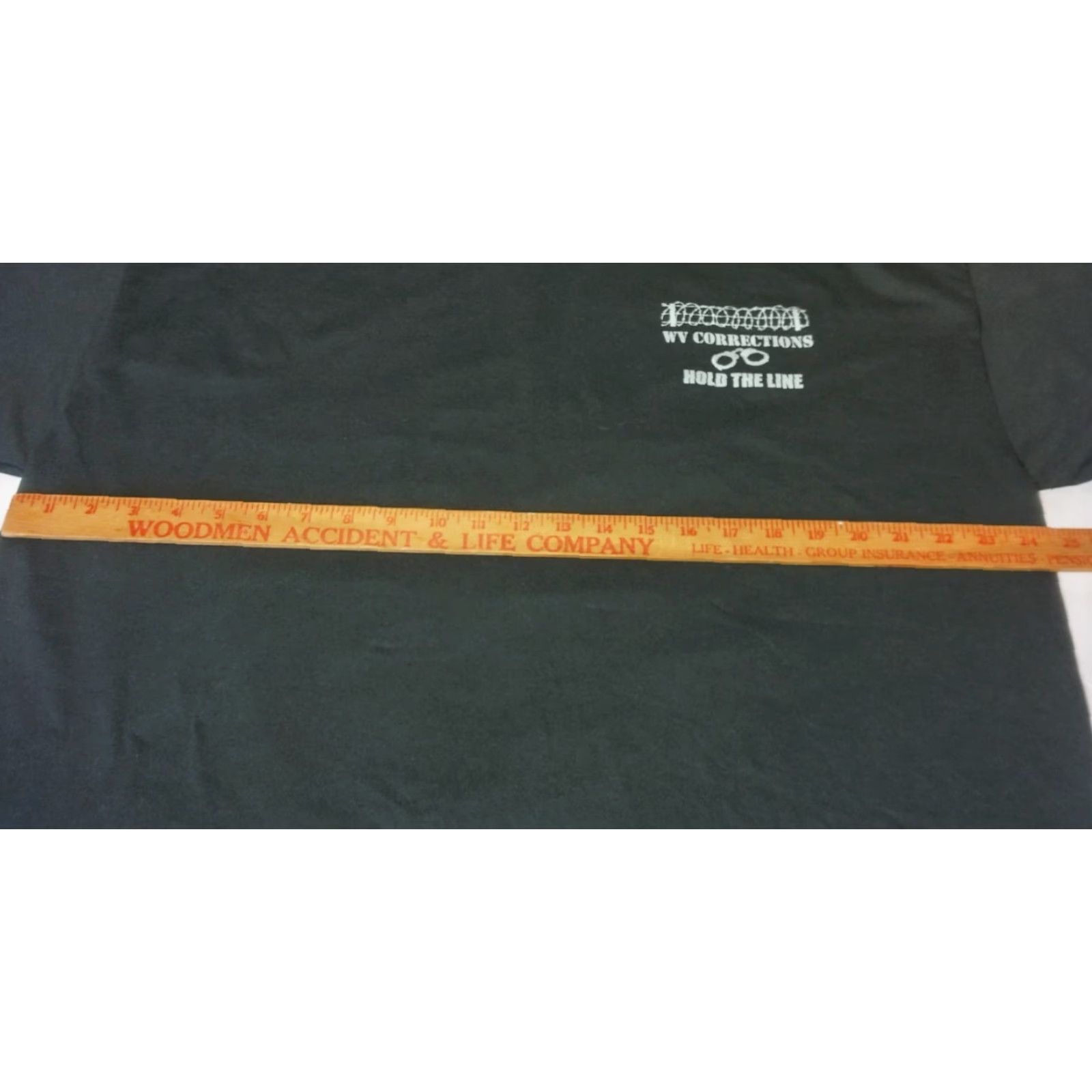Gildan VINTAGE West Virginia Corrections T Shirt 2XL Black Hold The Line USA Flag Jail Prison Size US XXL / EU 58 / 5 - 6 Thumbnail
